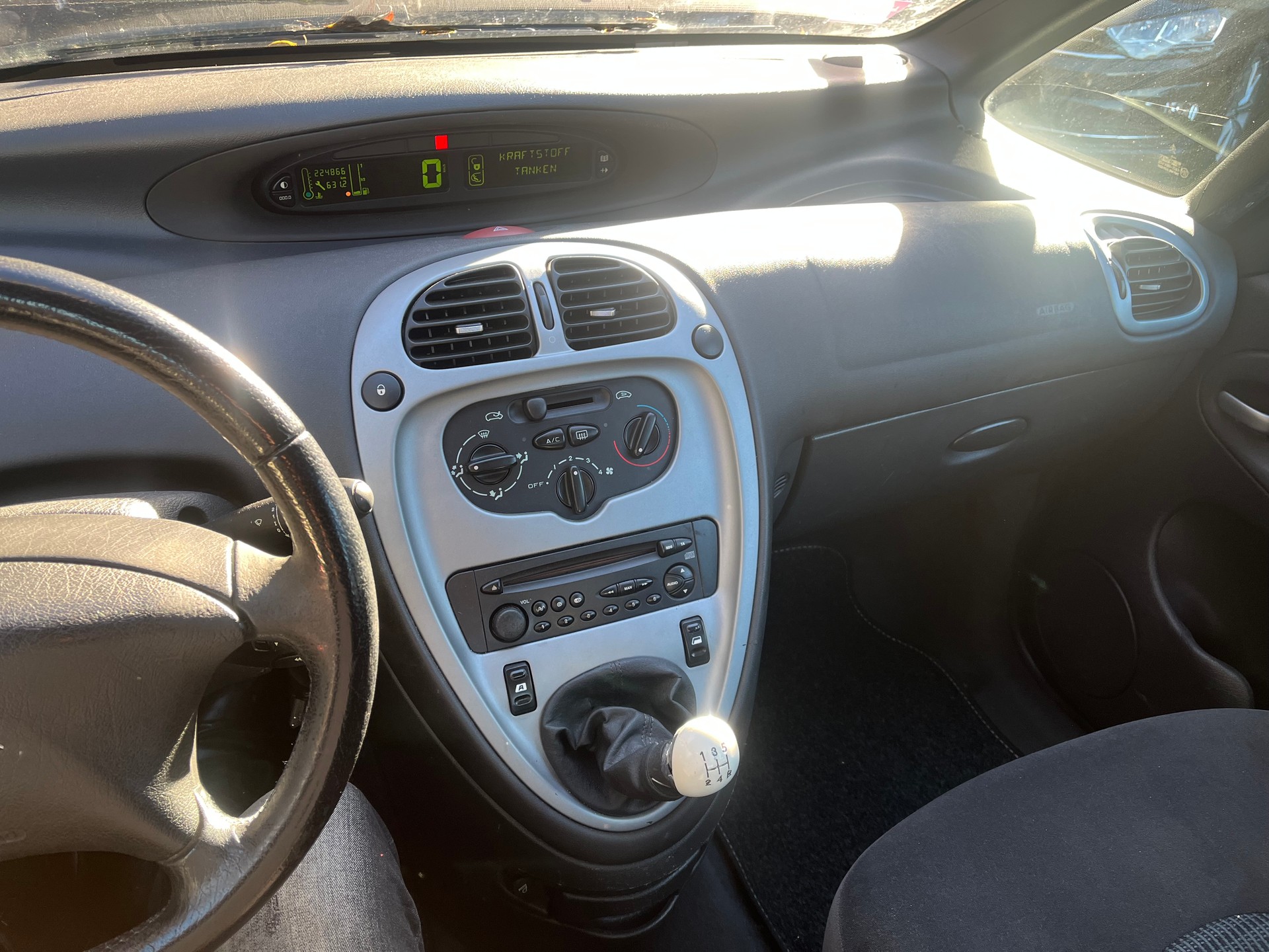 CITROEN Xsara Picasso 1.6i X-image-11