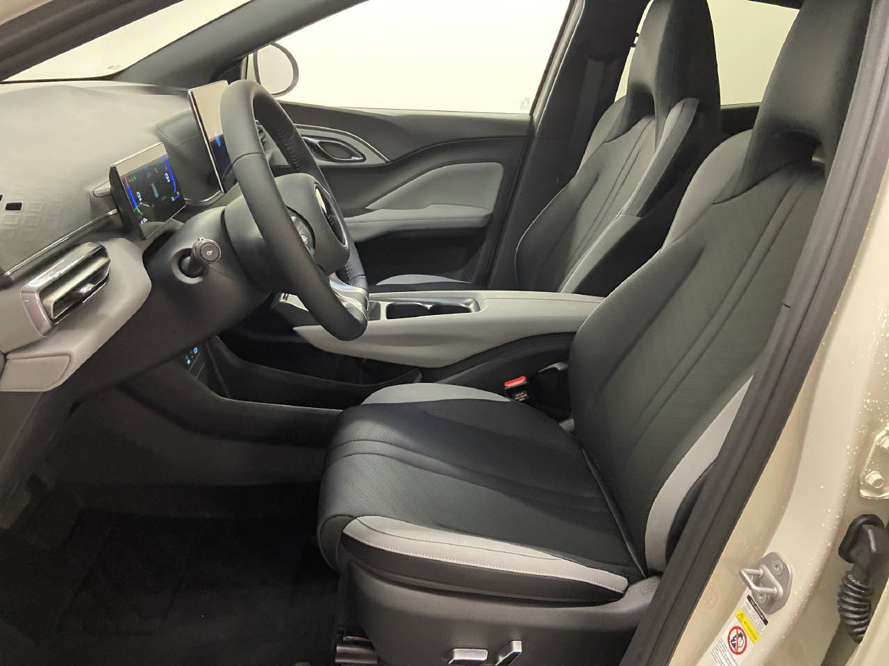 BYD Dolphin Surf Comfort-image-4