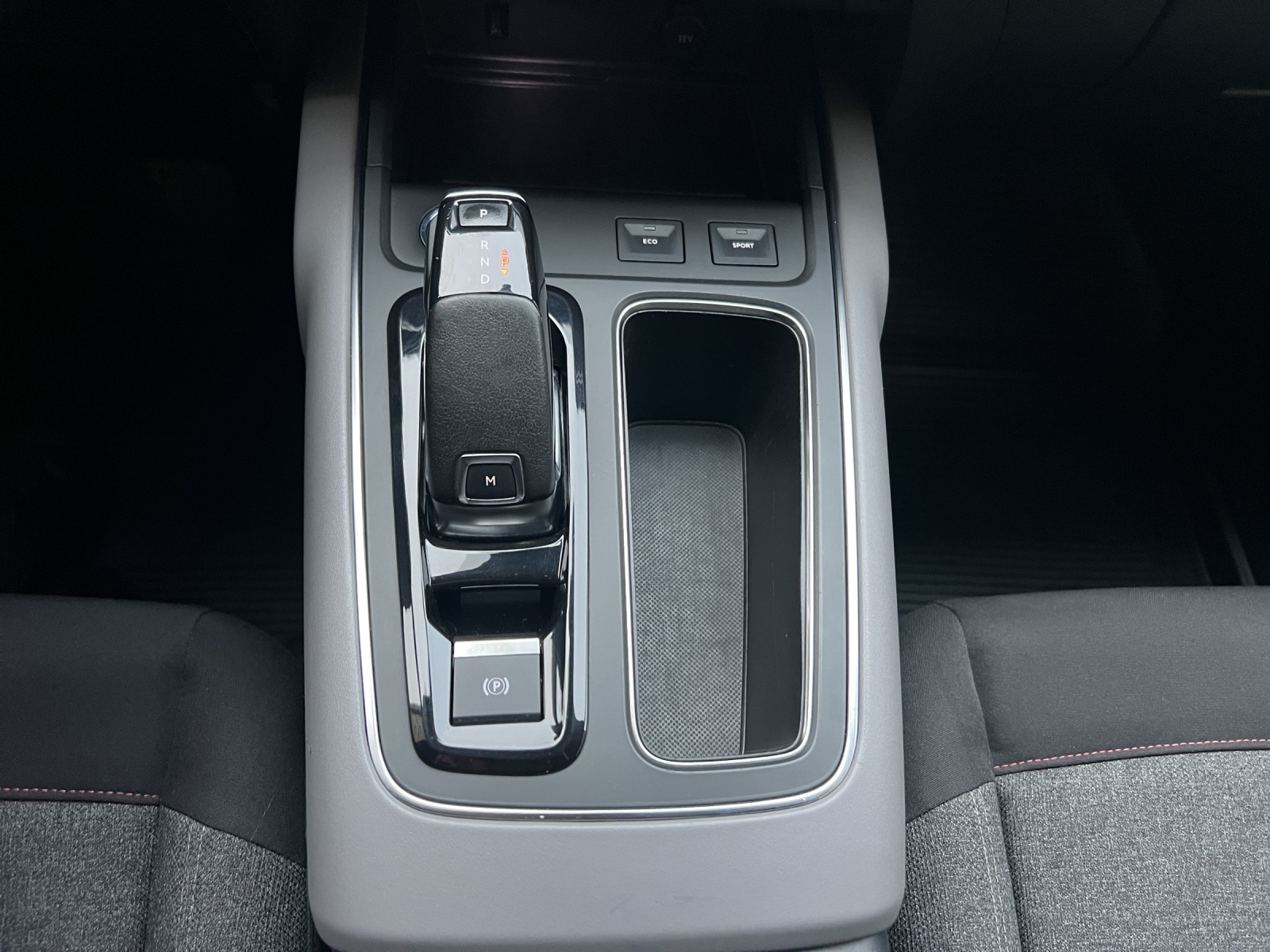 CITROEN C5 Aircross 2.0 BlueHD Shine EAT8-image-24