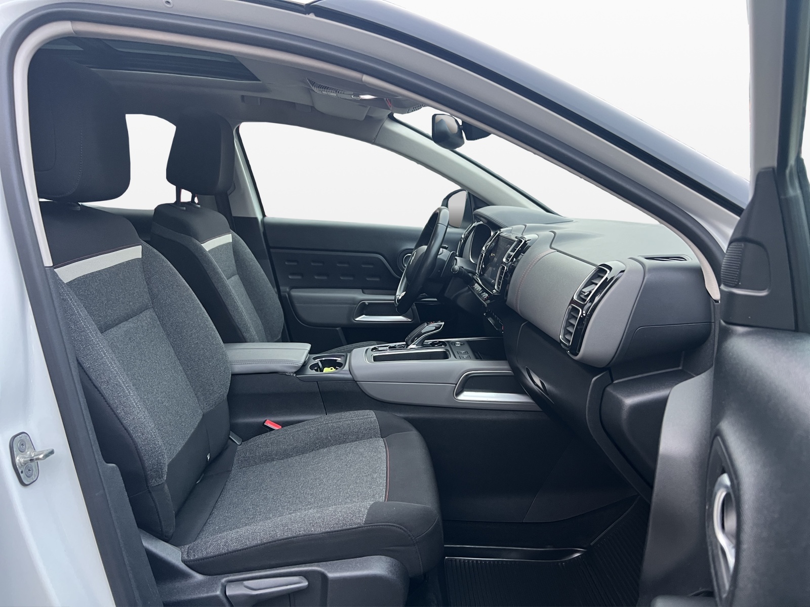 CITROEN C5 Aircross 2.0 BlueHD Shine EAT8-image-14
