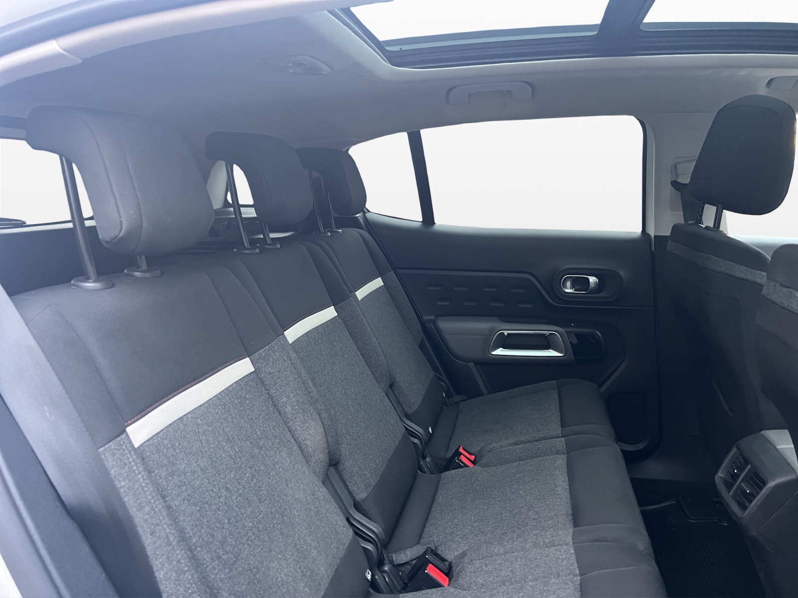 CITROEN C5 Aircross 2.0 BlueHD Shine EAT8-image-18