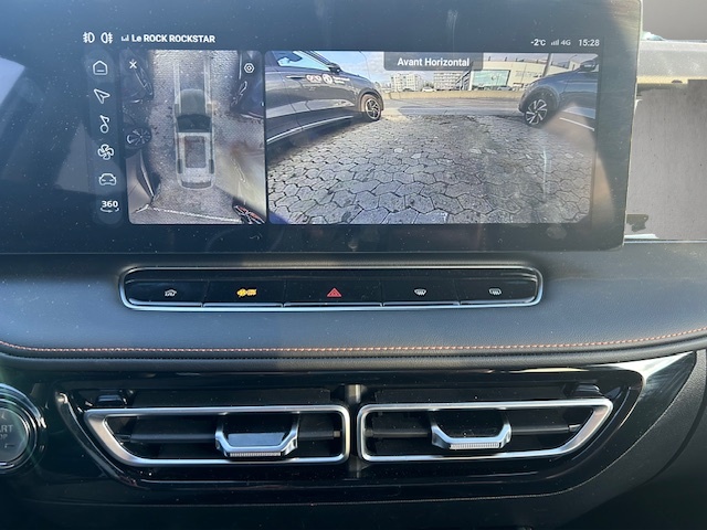 MG HS 1.5 T HEV Luxury-image-9