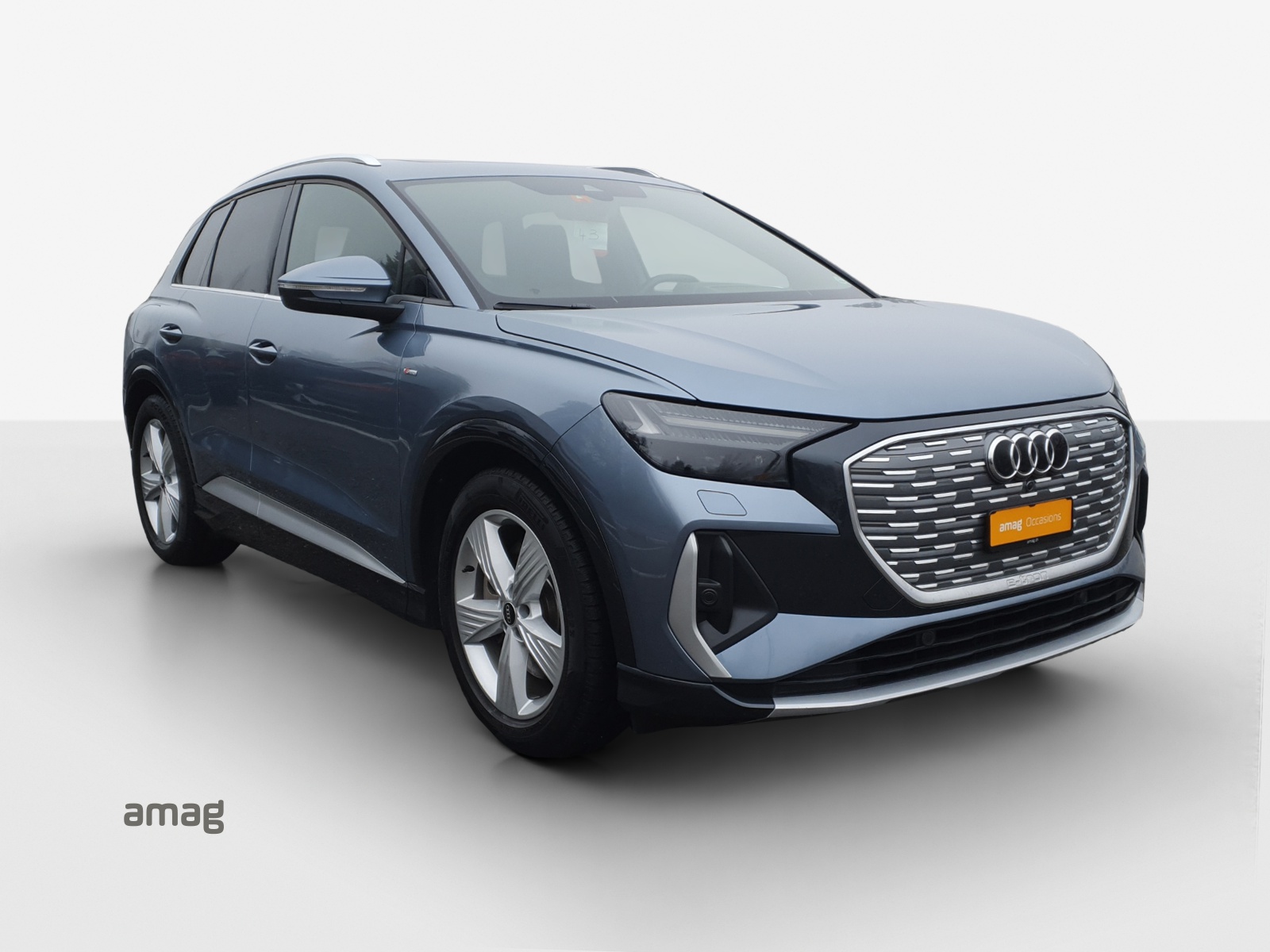 AUDI Q4 e-tron 50 quattro-image-5