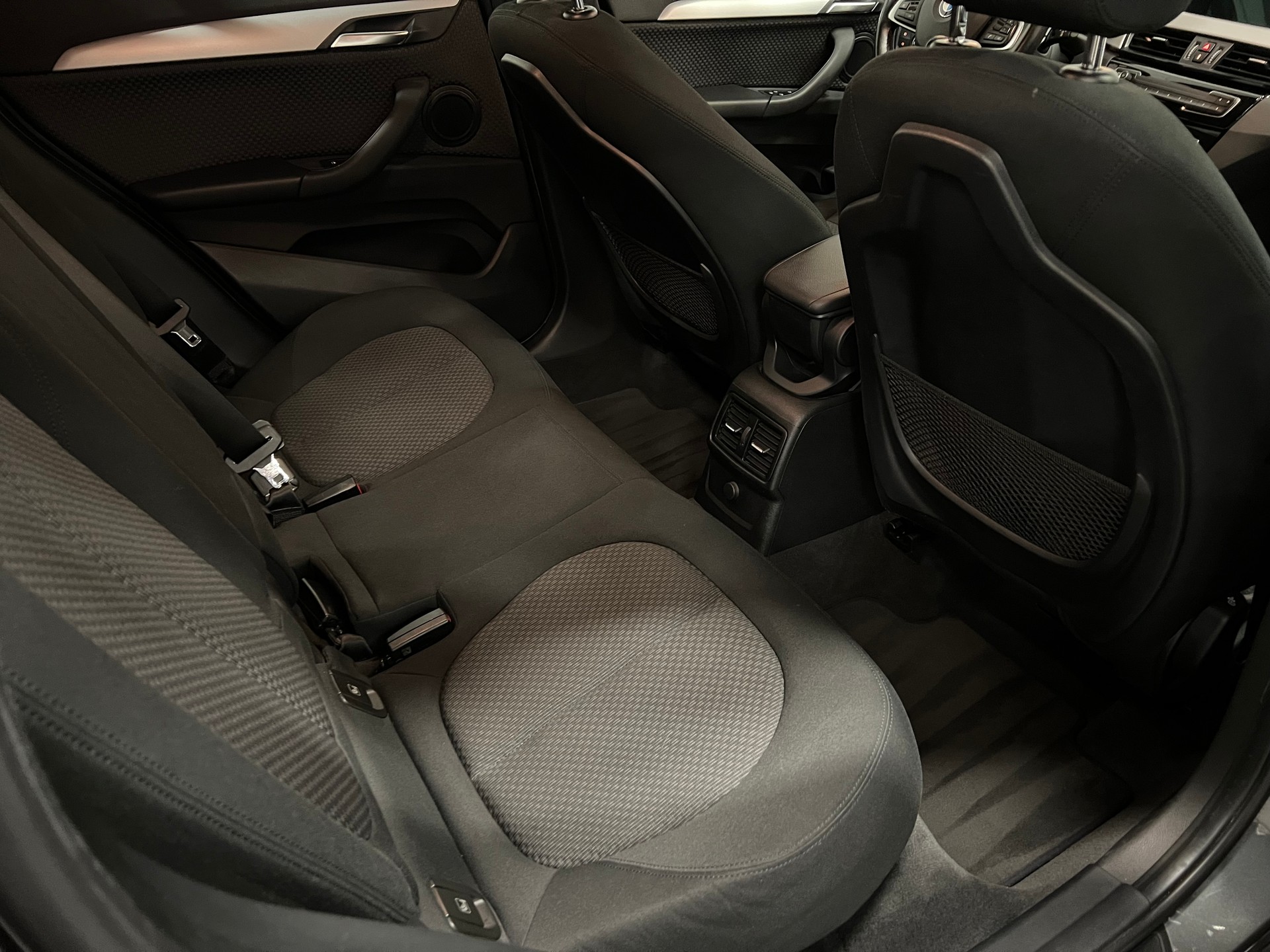 BMW X1 xDrive 18d Steptronic-image-21