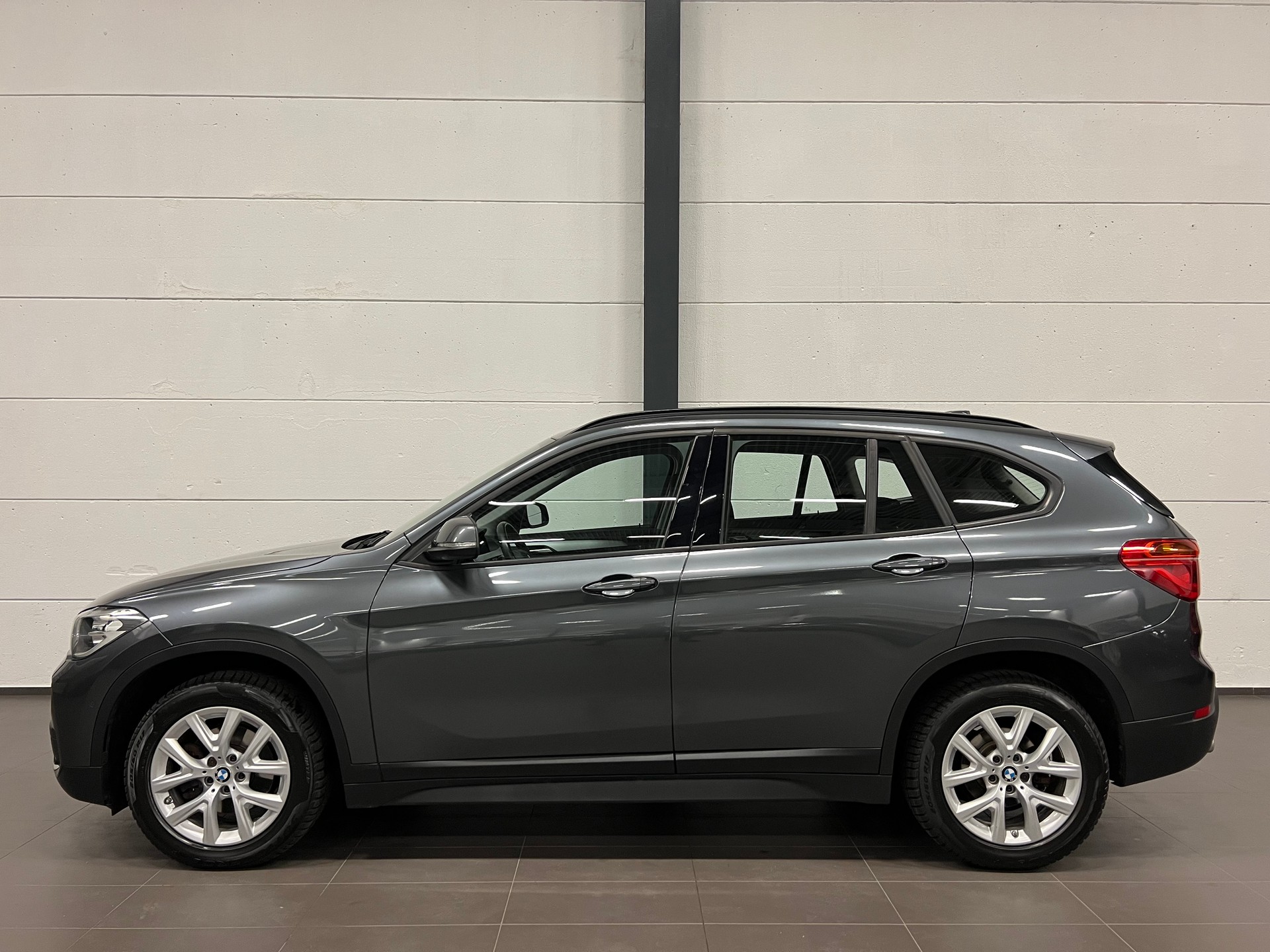 BMW X1 xDrive 18d Steptronic-image-8