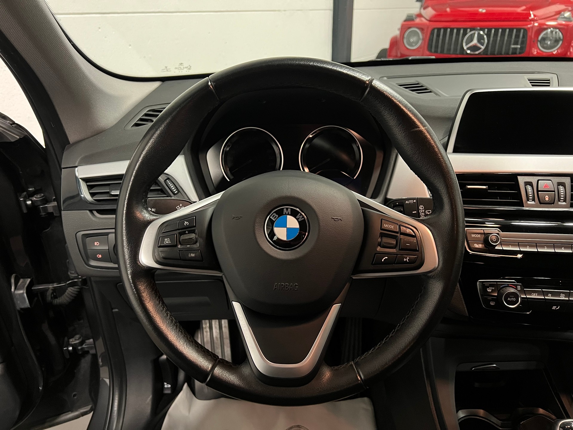 BMW X1 xDrive 18d Steptronic-image-22