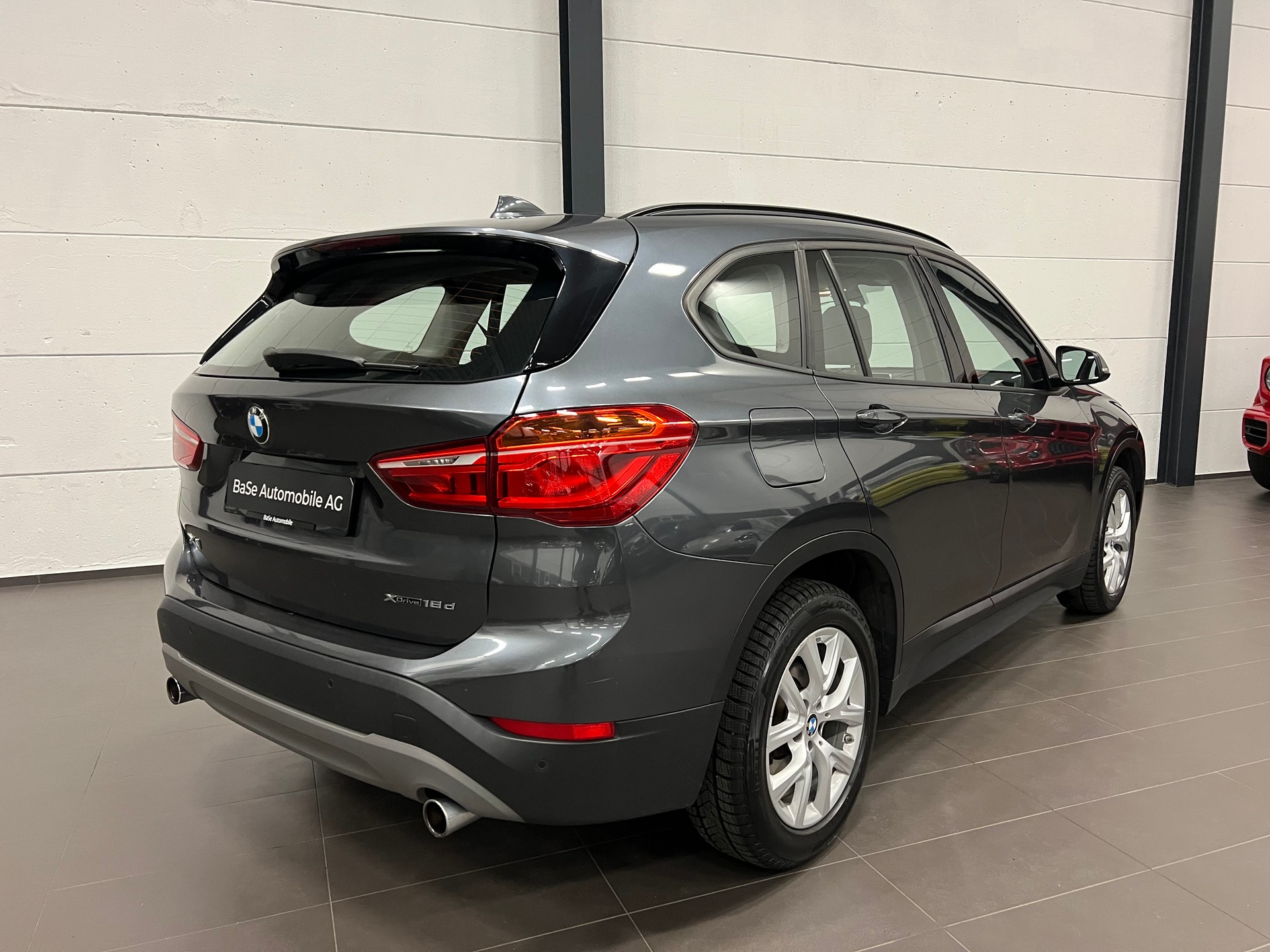 BMW X1 xDrive 18d Steptronic-image-9