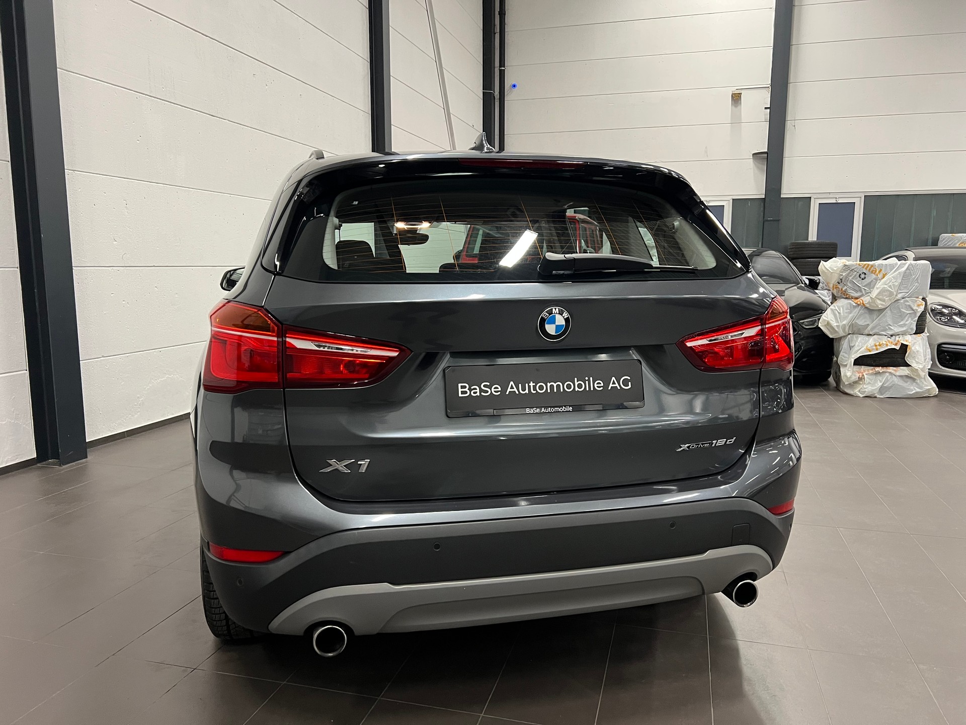 BMW X1 xDrive 18d Steptronic-image-14