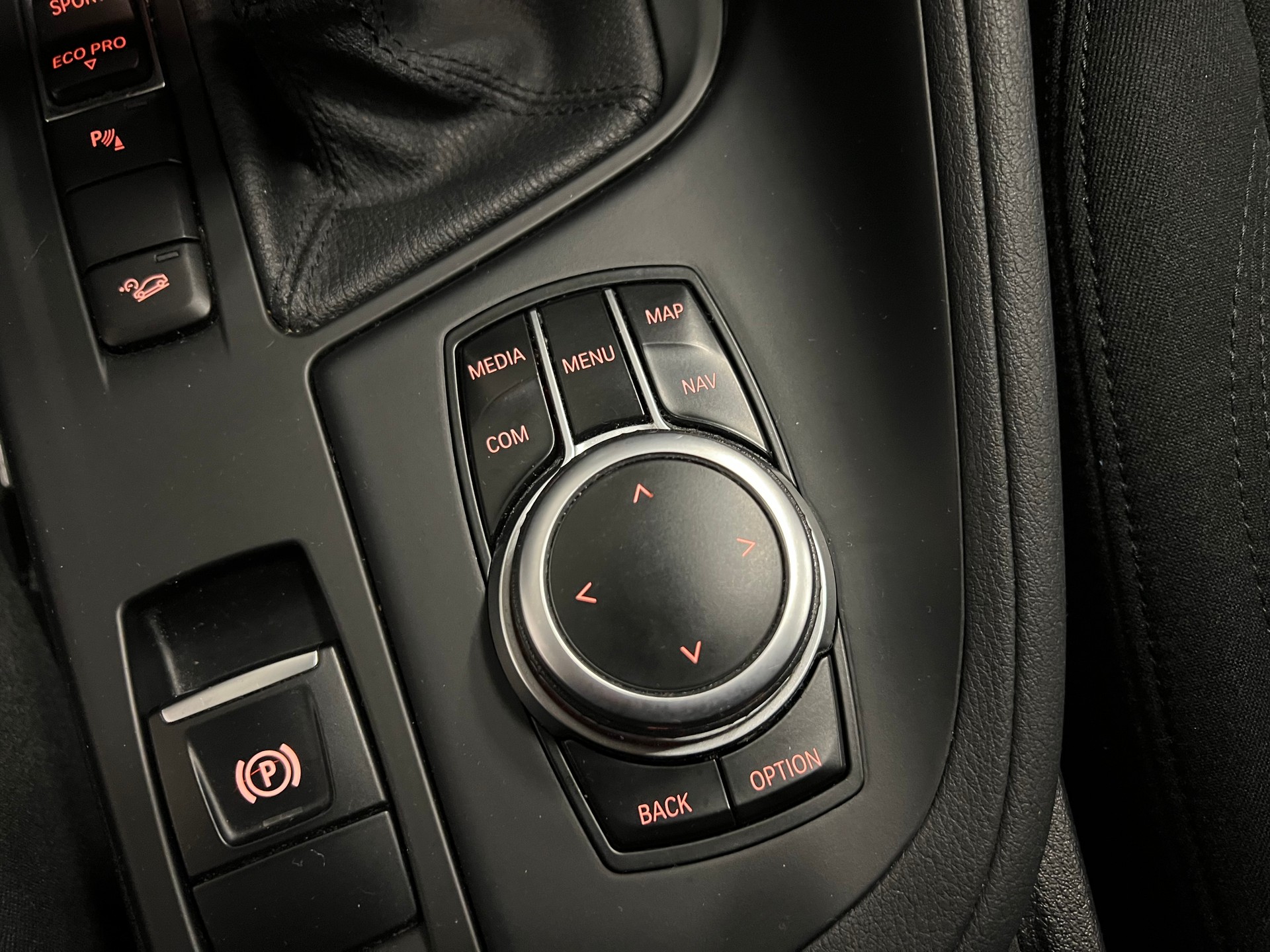 BMW X1 xDrive 18d Steptronic-image-27