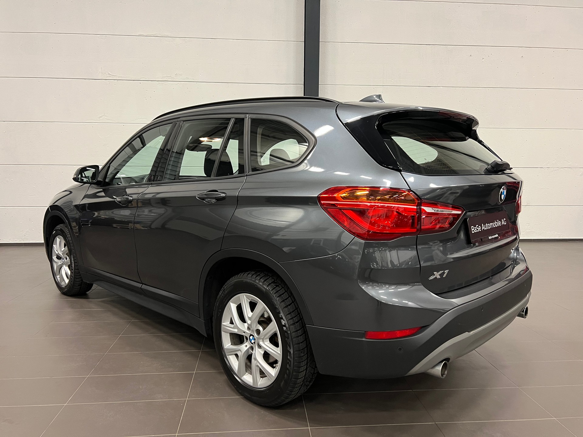 BMW X1 xDrive 18d Steptronic-image-10