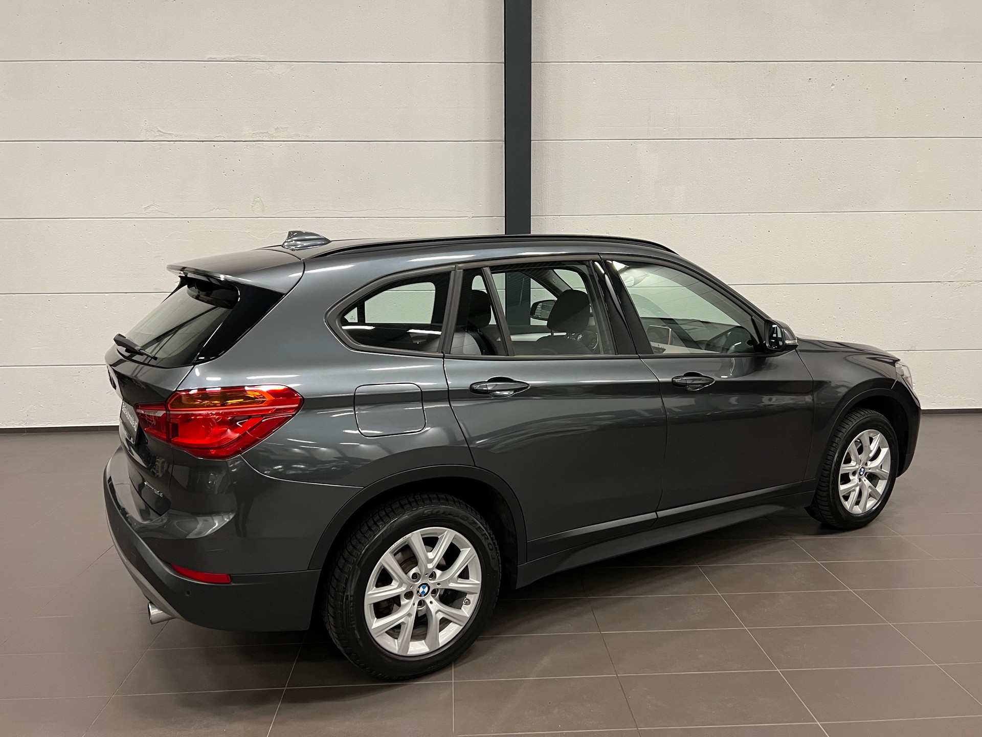 BMW X1 xDrive 18d Steptronic-image-13