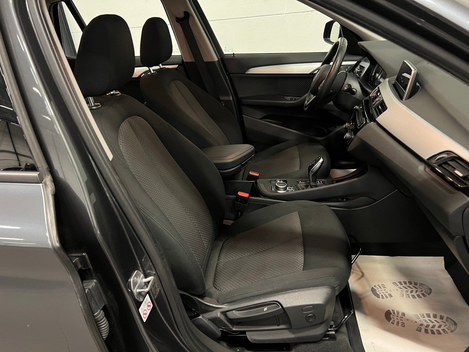 BMW X1 xDrive 18d Steptronic-image-17