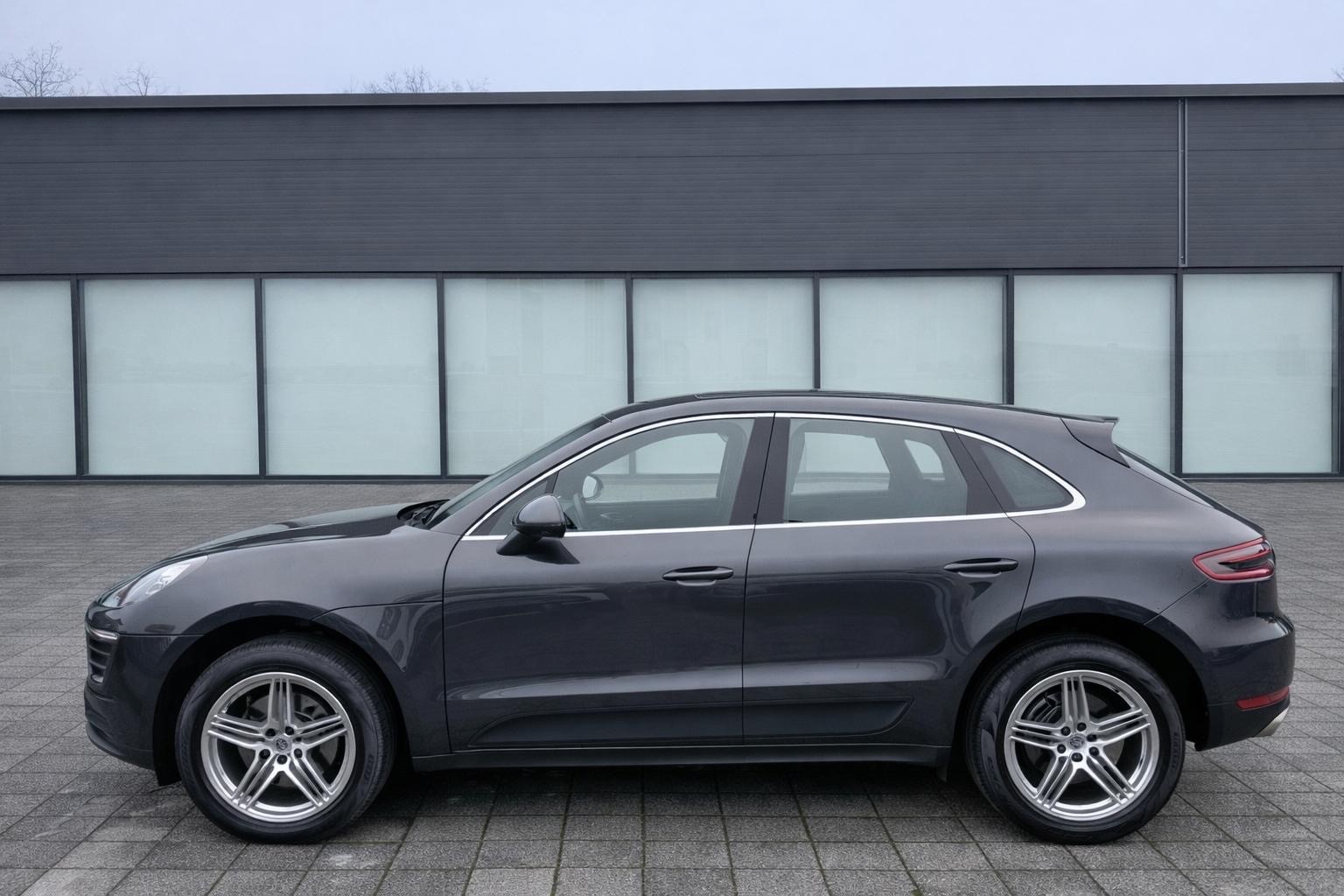 PORSCHE Macan 3.0 V6 S-image-0