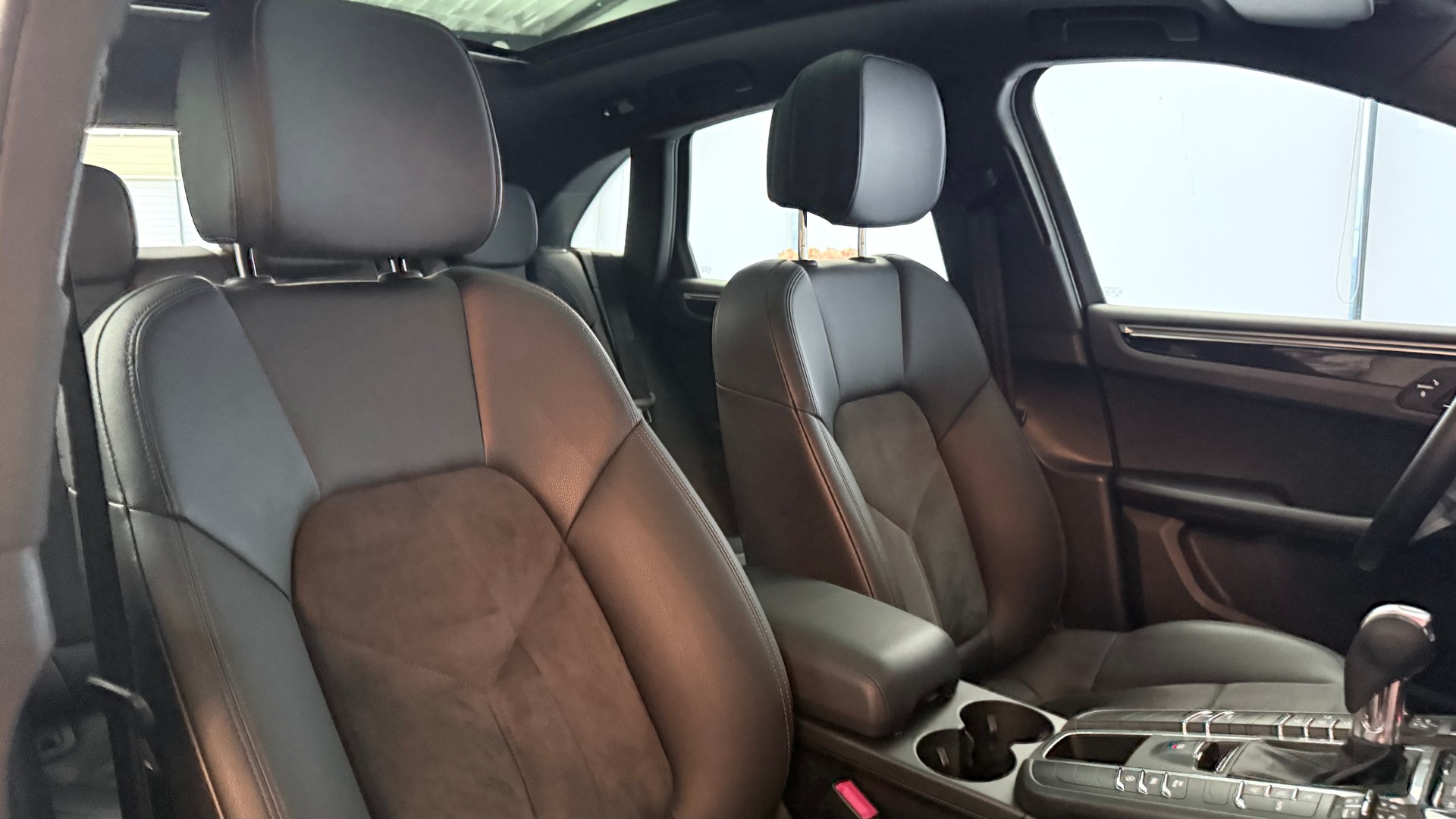 PORSCHE Macan 3.0 V6 S-image-19