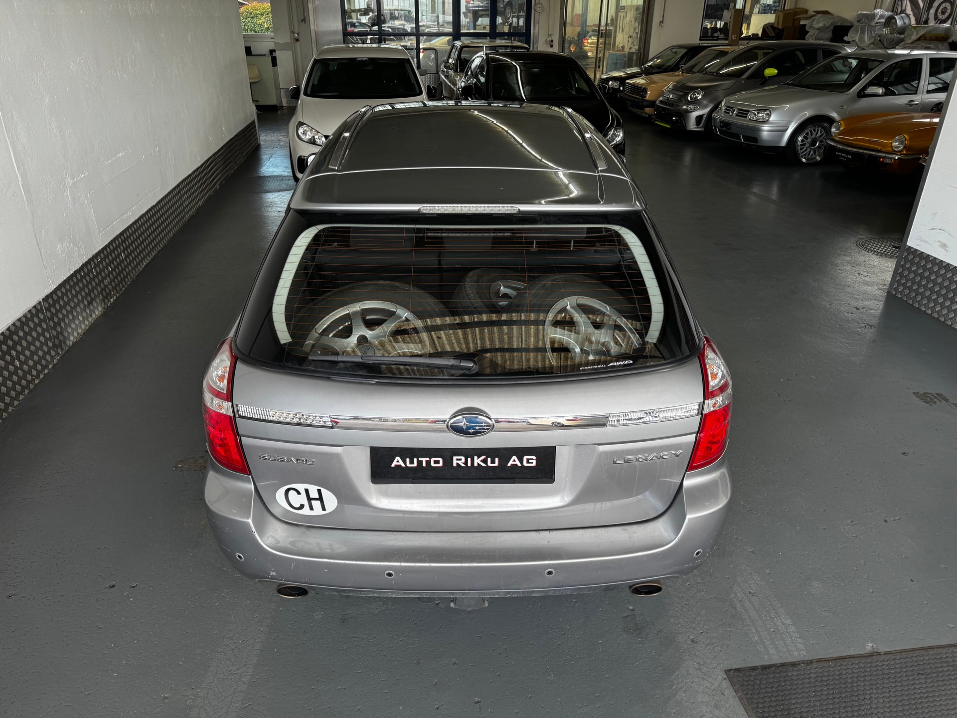 SUBARU Legacy 2.0R AWD Swiss Automatic-image-9