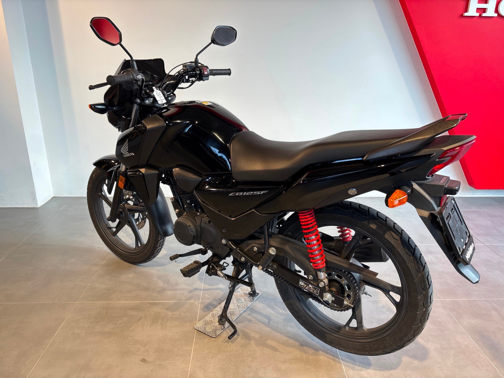 HONDA CBF 125 M-image-6