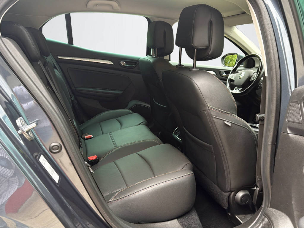 RENAULT Mégane 1.3 TCe 160 Intens EDC-image-12
