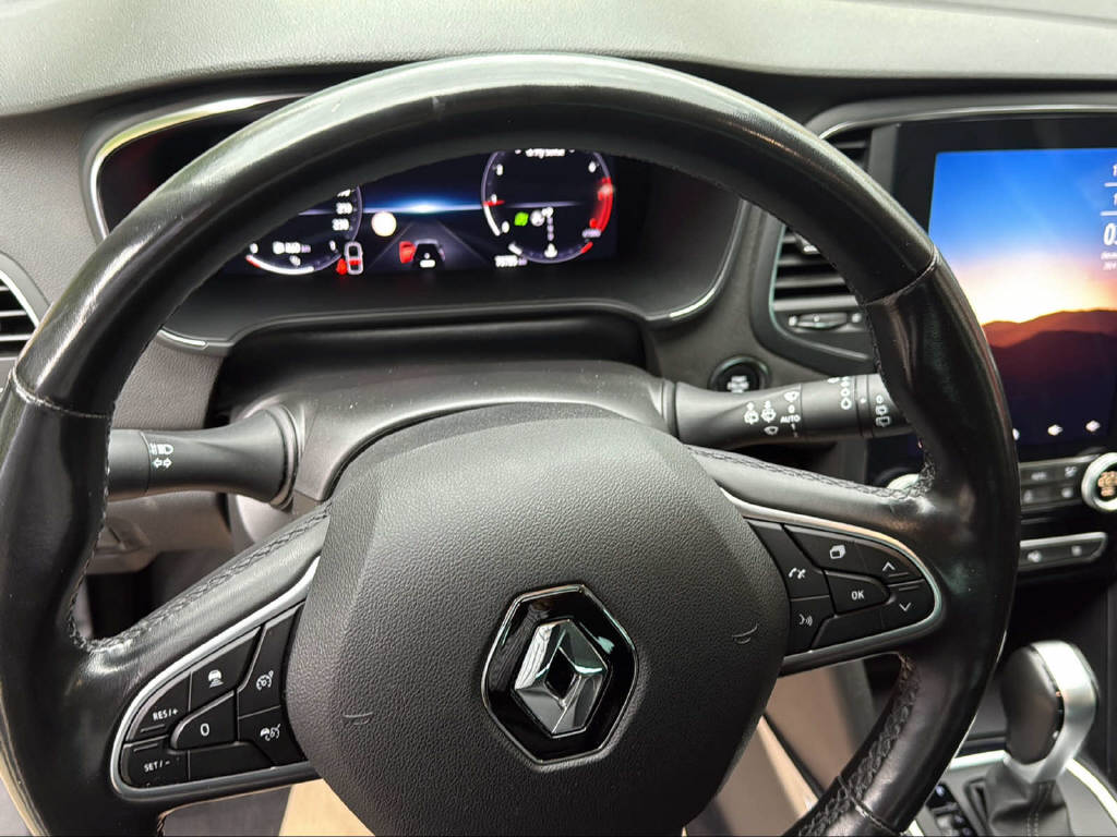 RENAULT Mégane 1.3 TCe 160 Intens EDC-image-10
