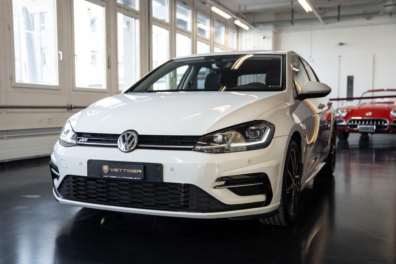 VW Golf 1.5 TSI EVO R-Line Comfortline-image-2