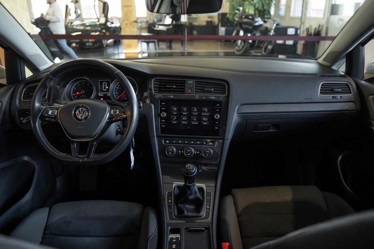VW Golf 1.5 TSI EVO R-Line Comfortline-image-10