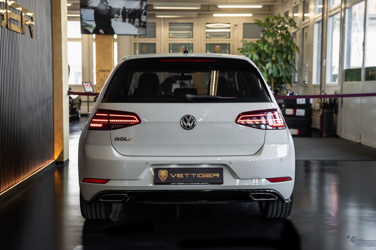 VW Golf 1.5 TSI EVO R-Line Comfortline-image-4
