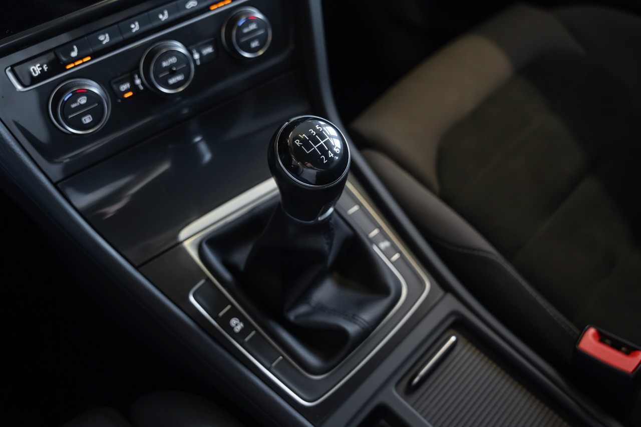 VW Golf 1.5 TSI EVO R-Line Comfortline-image-28