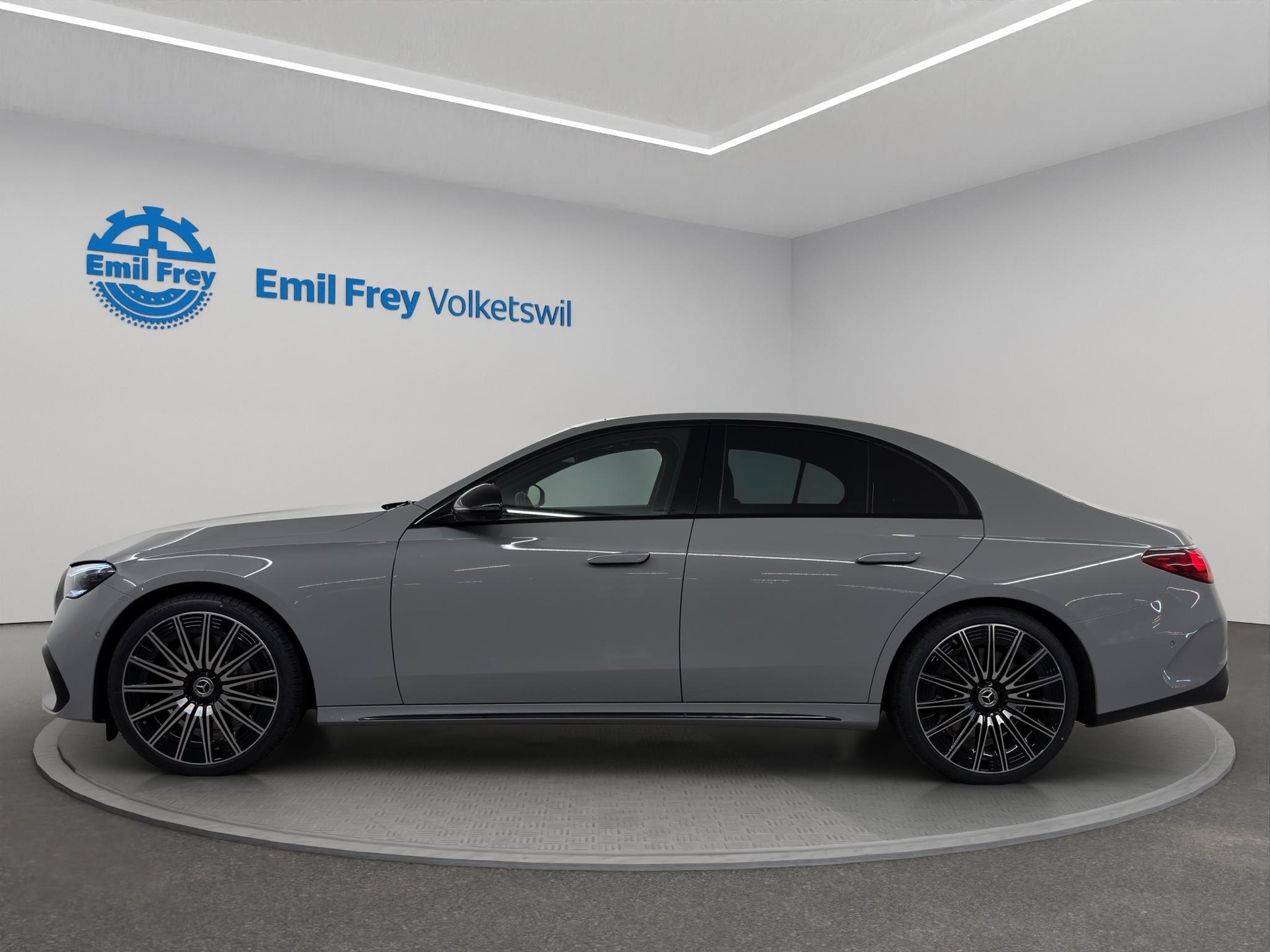 MERCEDES-BENZ E 450 d AMG Line 4matic-image-1