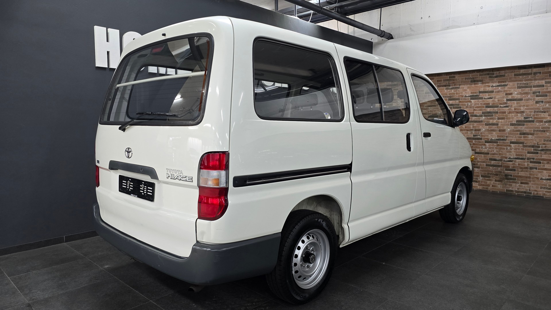 TOYOTA Hiace 2.4 Kombi RCH12-image-12