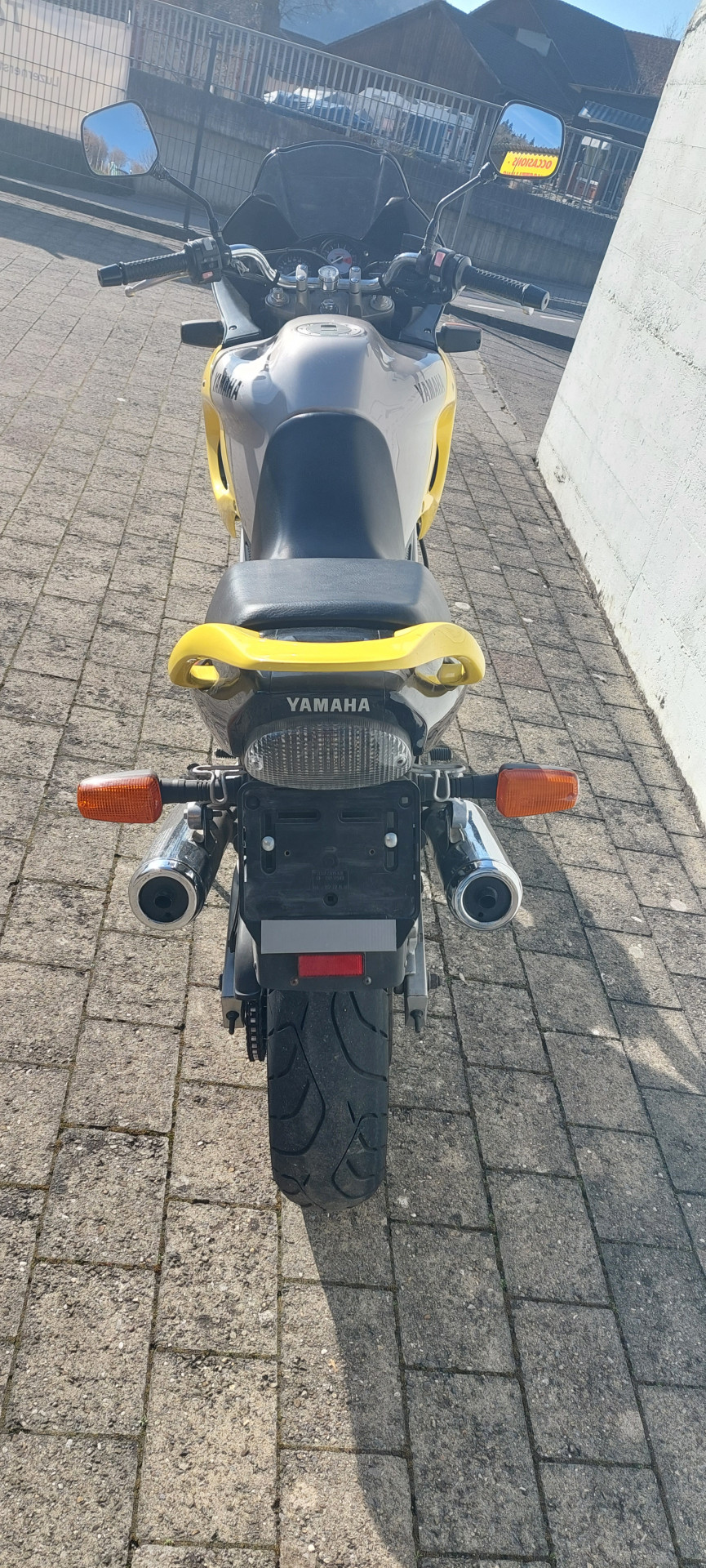 YAMAHA TDM 850-showroom-element-3