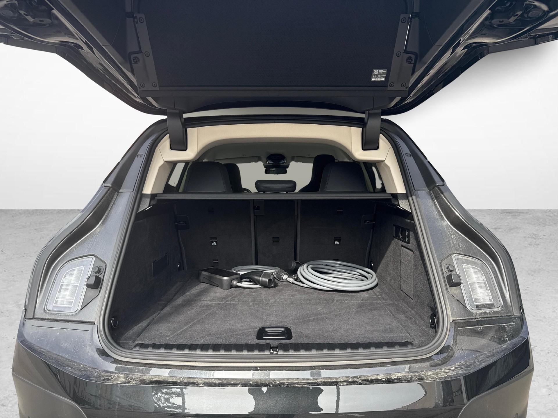 BMW iX xDrive40-image-21