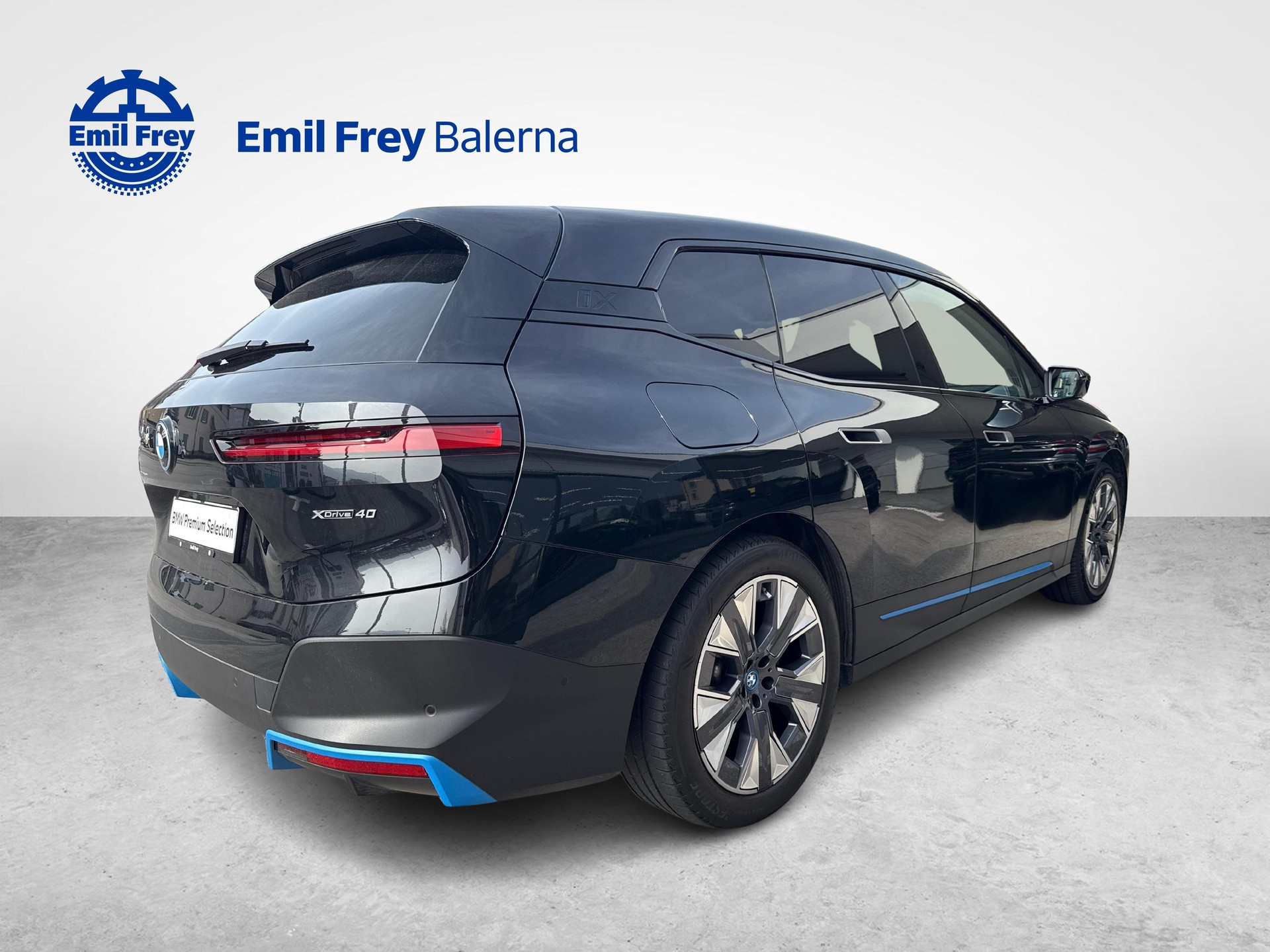 BMW iX xDrive40-image-7
