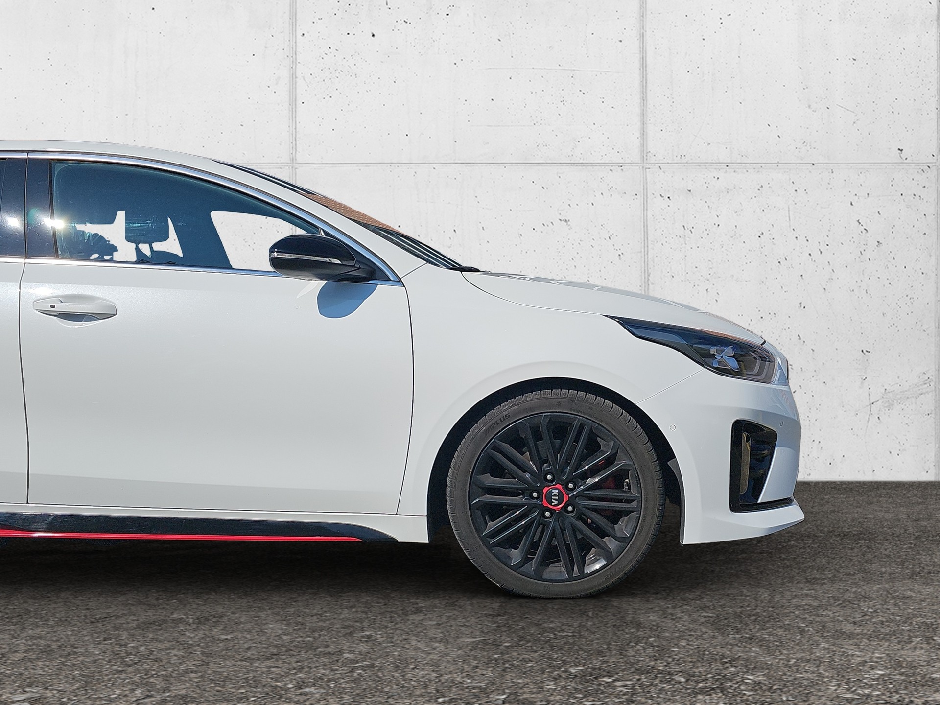 KIA ProCeed 1.6 T-GDi GT DCT-image-9