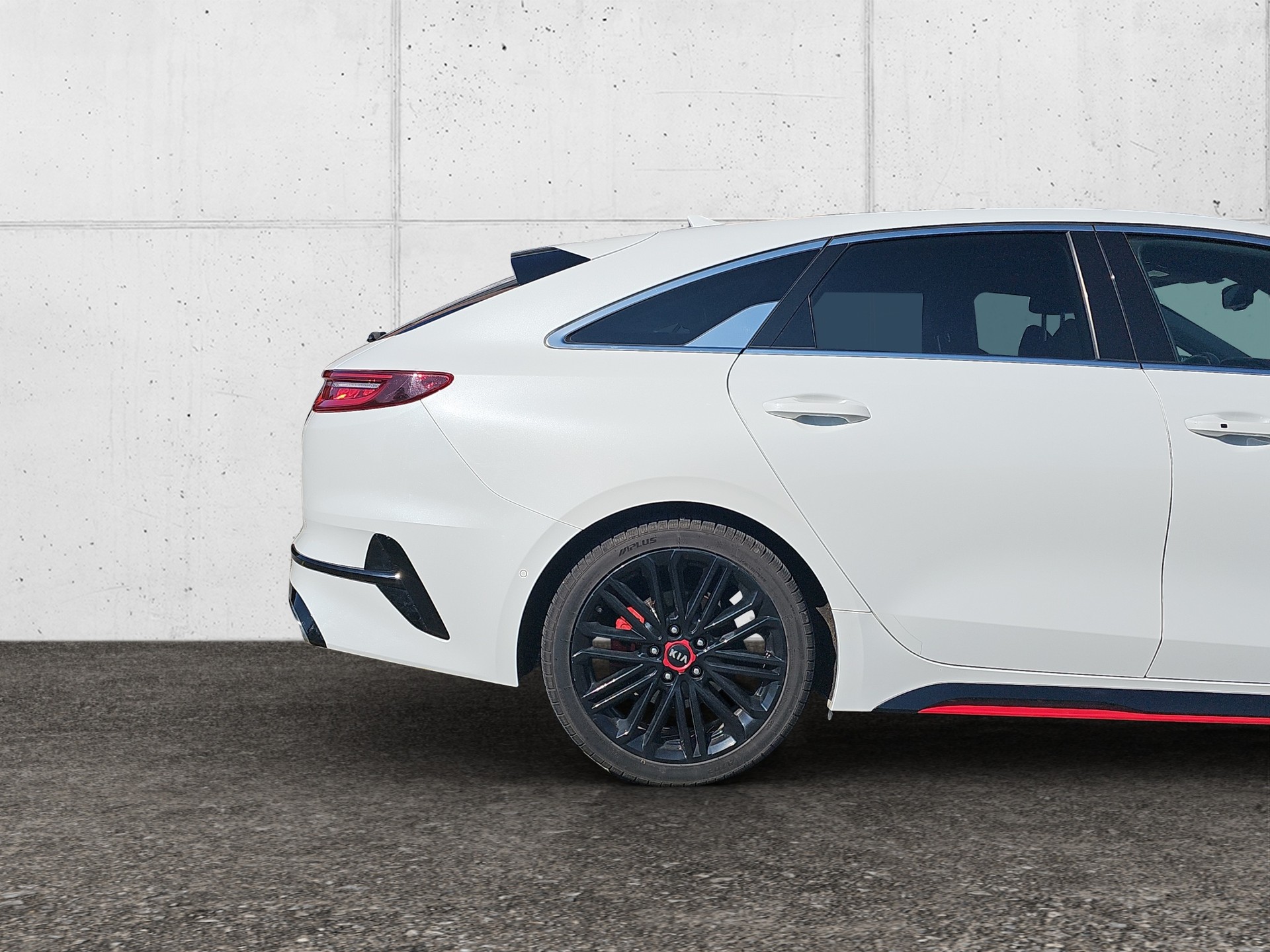 KIA ProCeed 1.6 T-GDi GT DCT-image-8