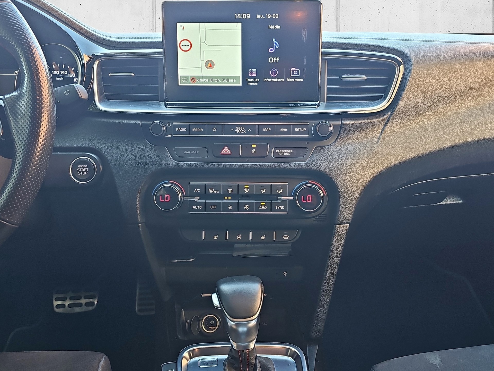 KIA ProCeed 1.6 T-GDi GT DCT-image-18