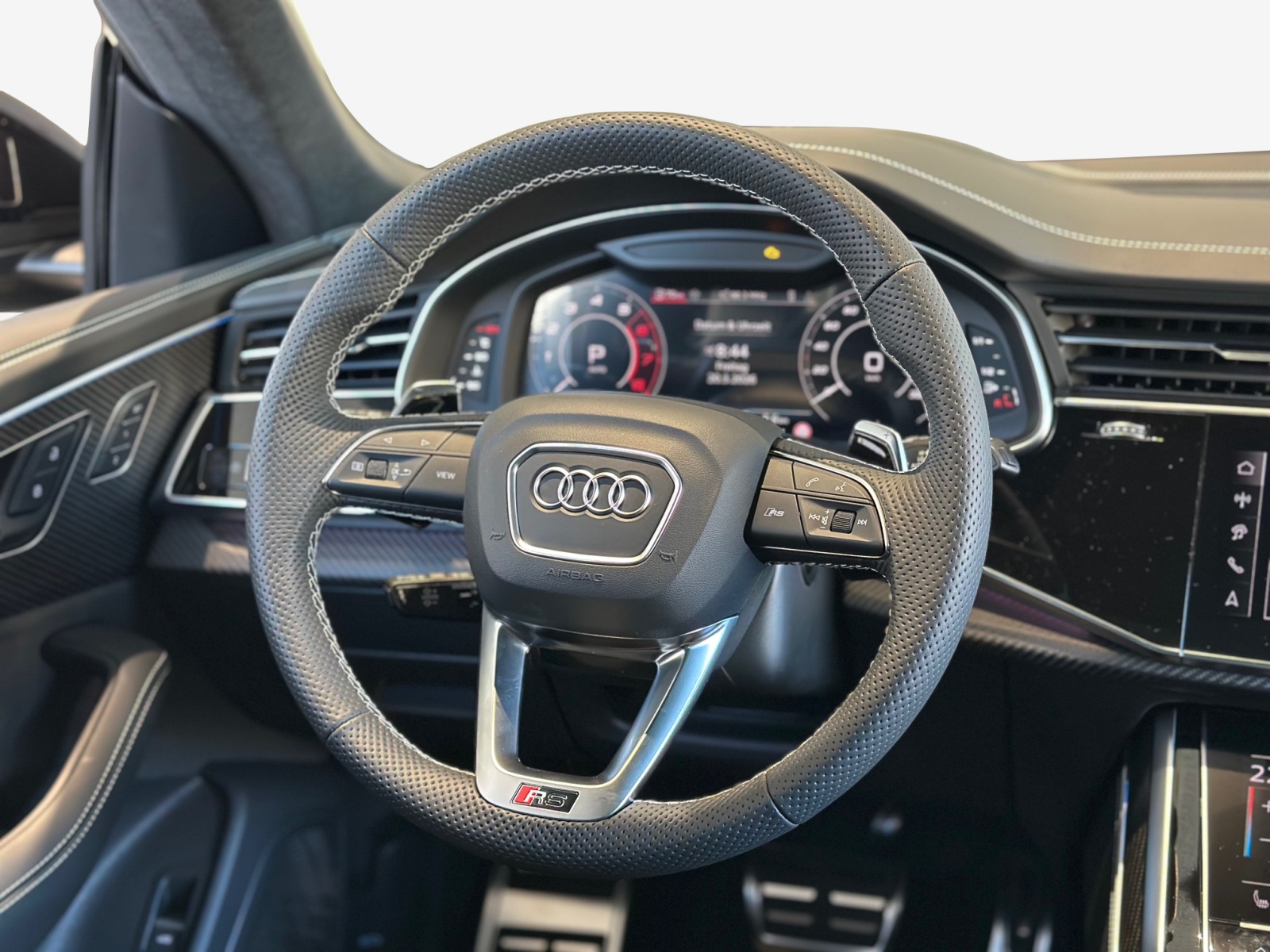 AUDI RSQ8 performance quattro-image-9