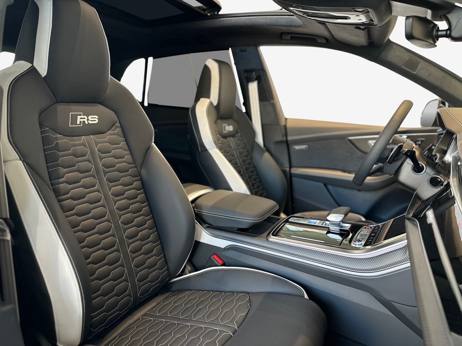 AUDI RSQ8 performance quattro-image-13