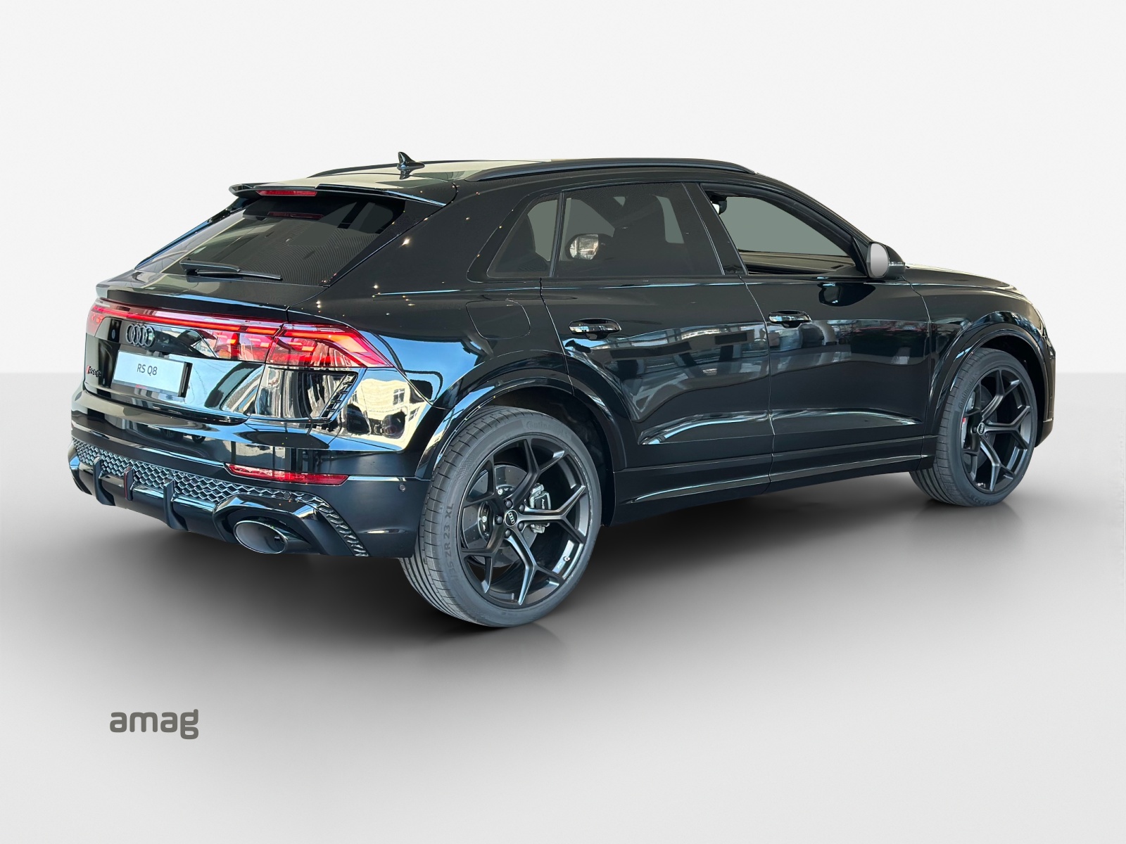 AUDI RSQ8 performance quattro-image-4