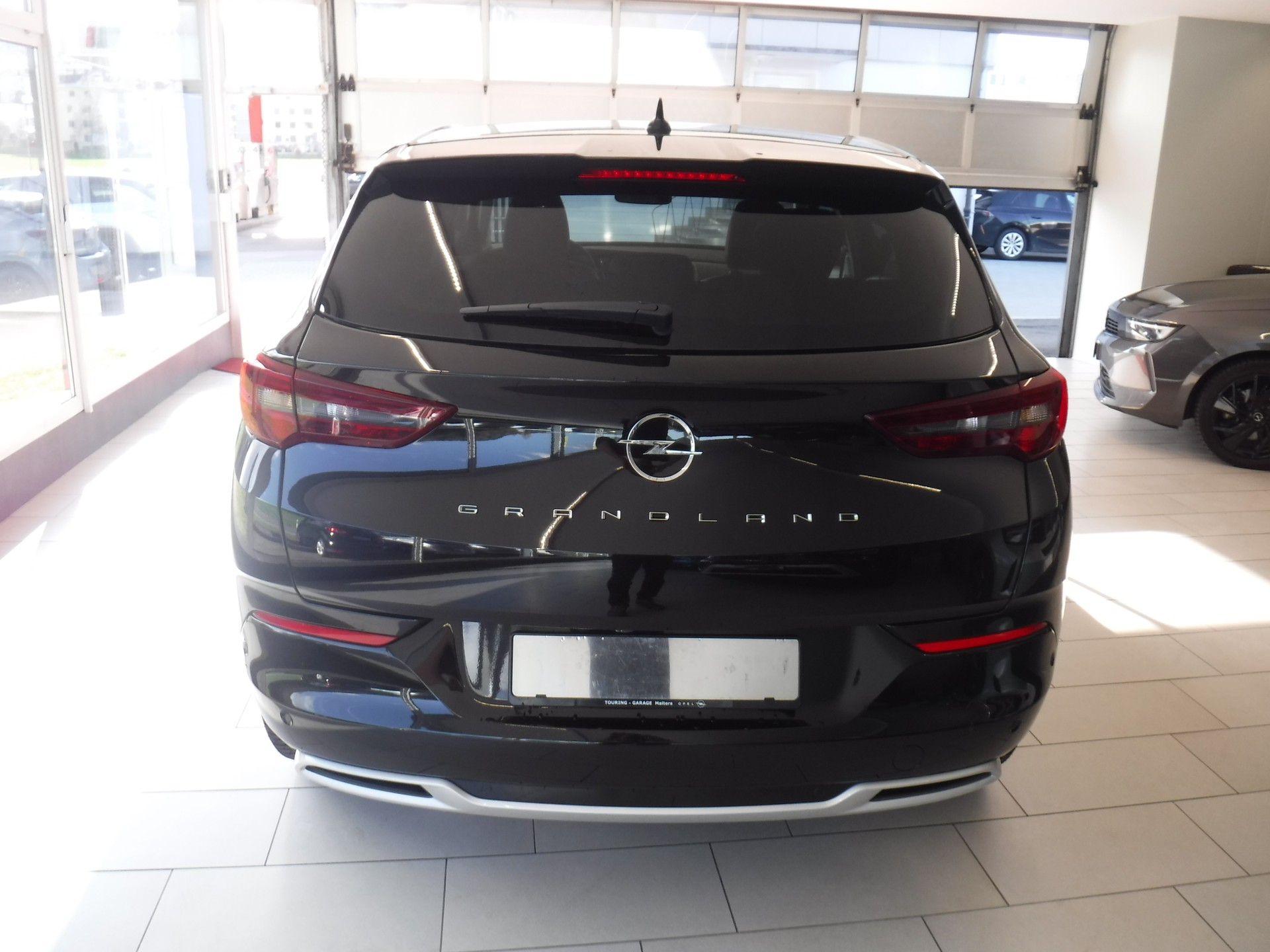 OPEL Grandland 1.2i TP Elegance Automatik-image-2