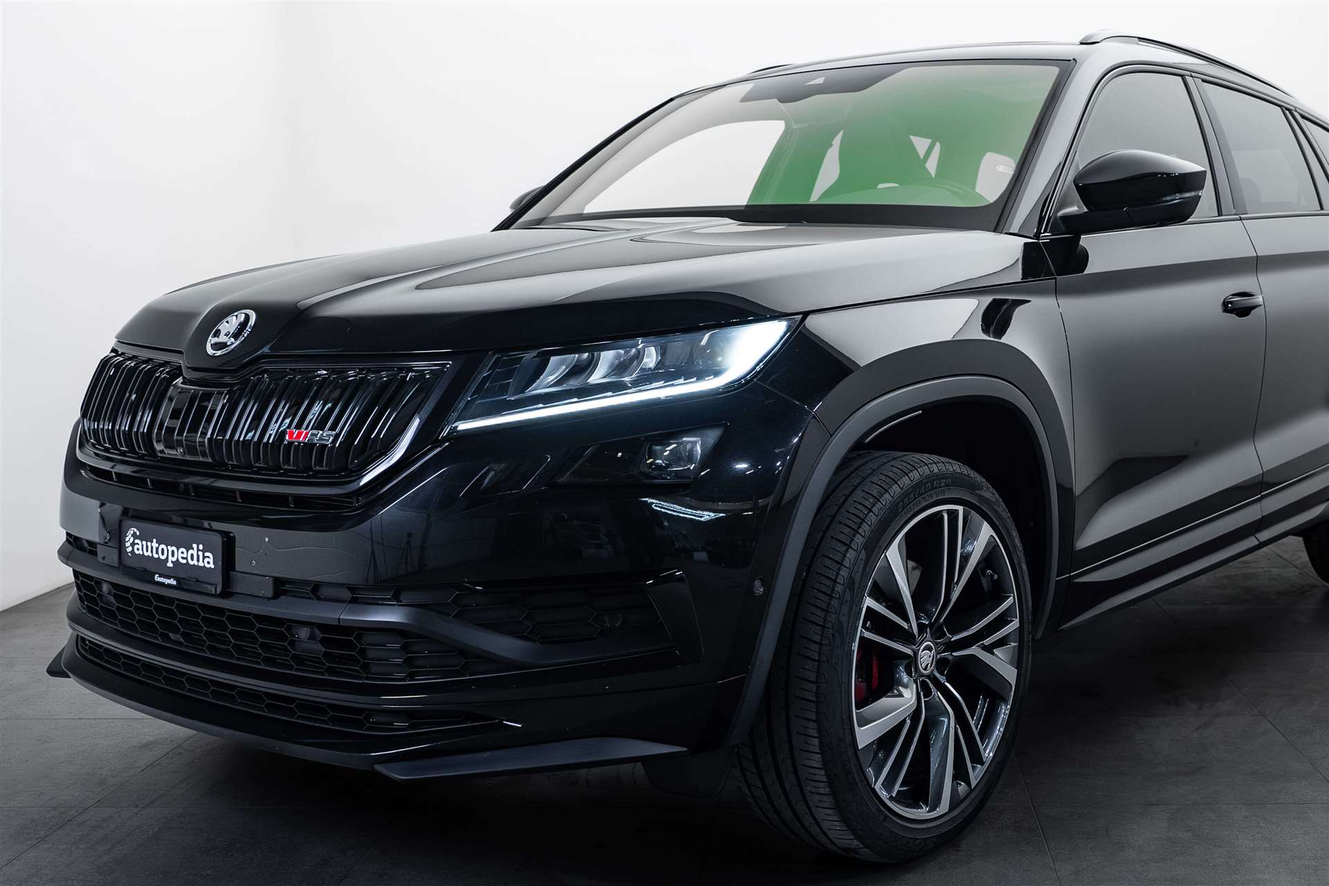 SKODA Kodiaq 2.0 Bi-TDI SCR RS 4x4 DSG 240PS-image-1