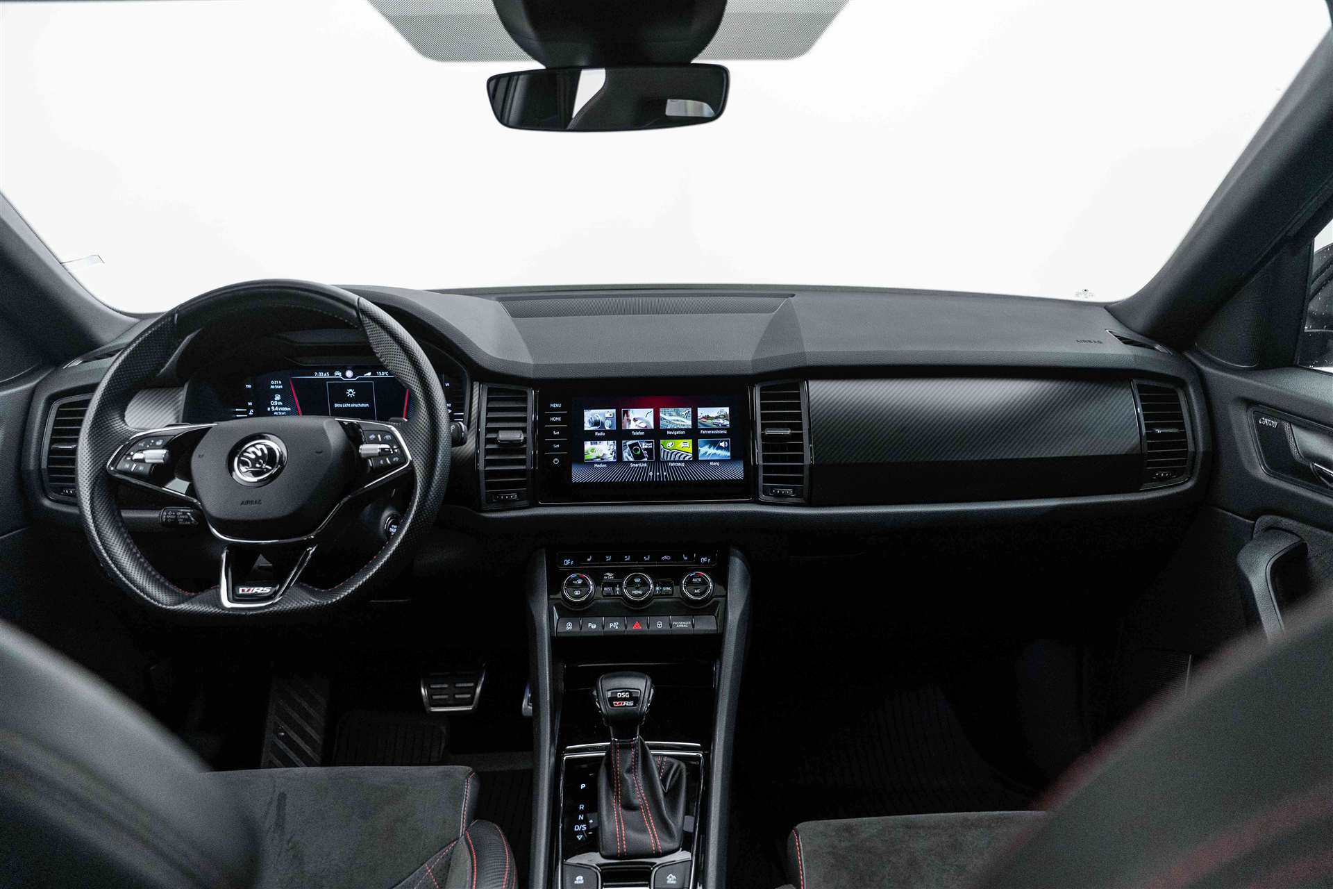 SKODA Kodiaq 2.0 Bi-TDI SCR RS 4x4 DSG 240PS-image-9