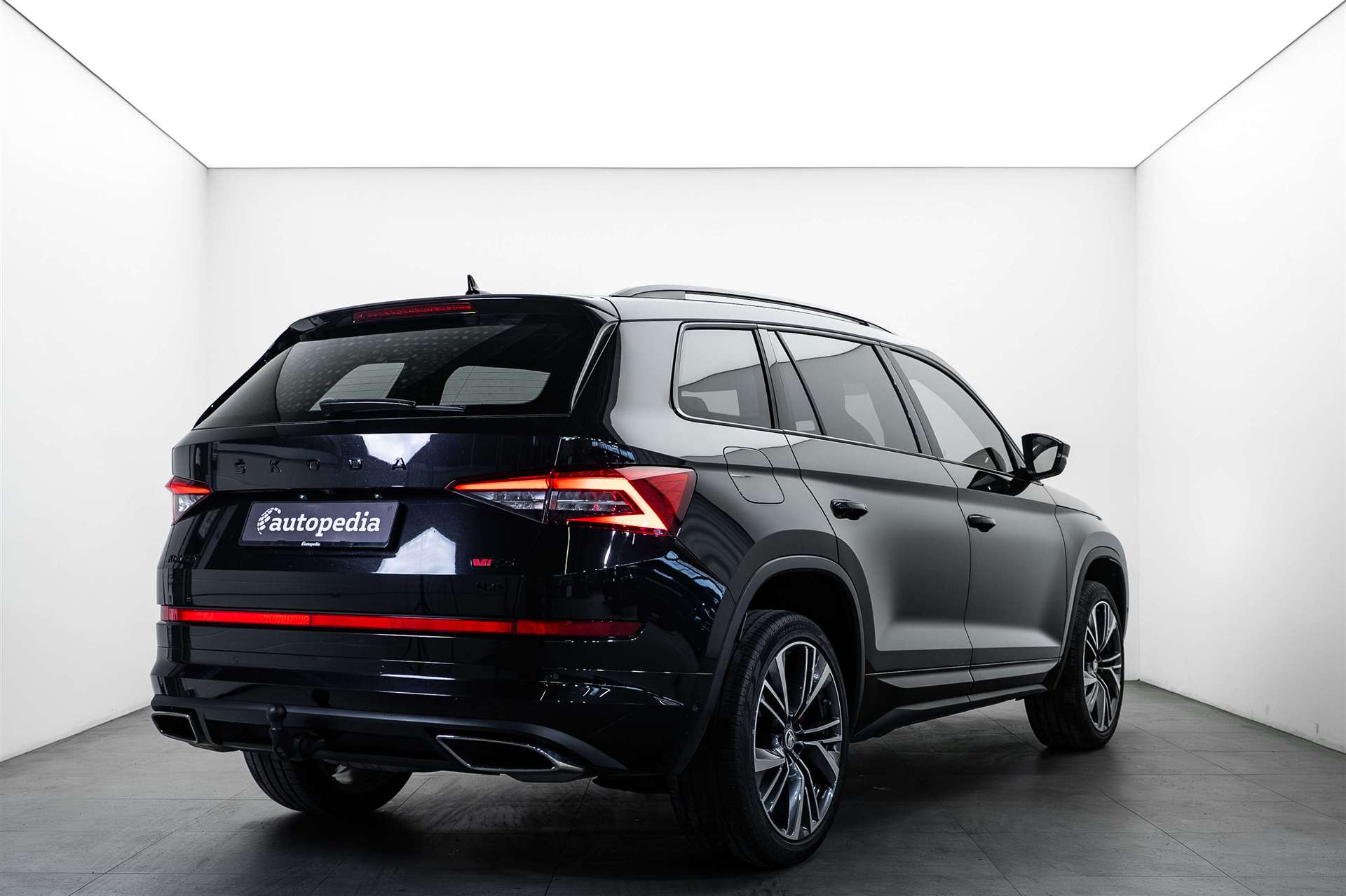 SKODA Kodiaq 2.0 Bi-TDI SCR RS 4x4 DSG 240PS-image-2