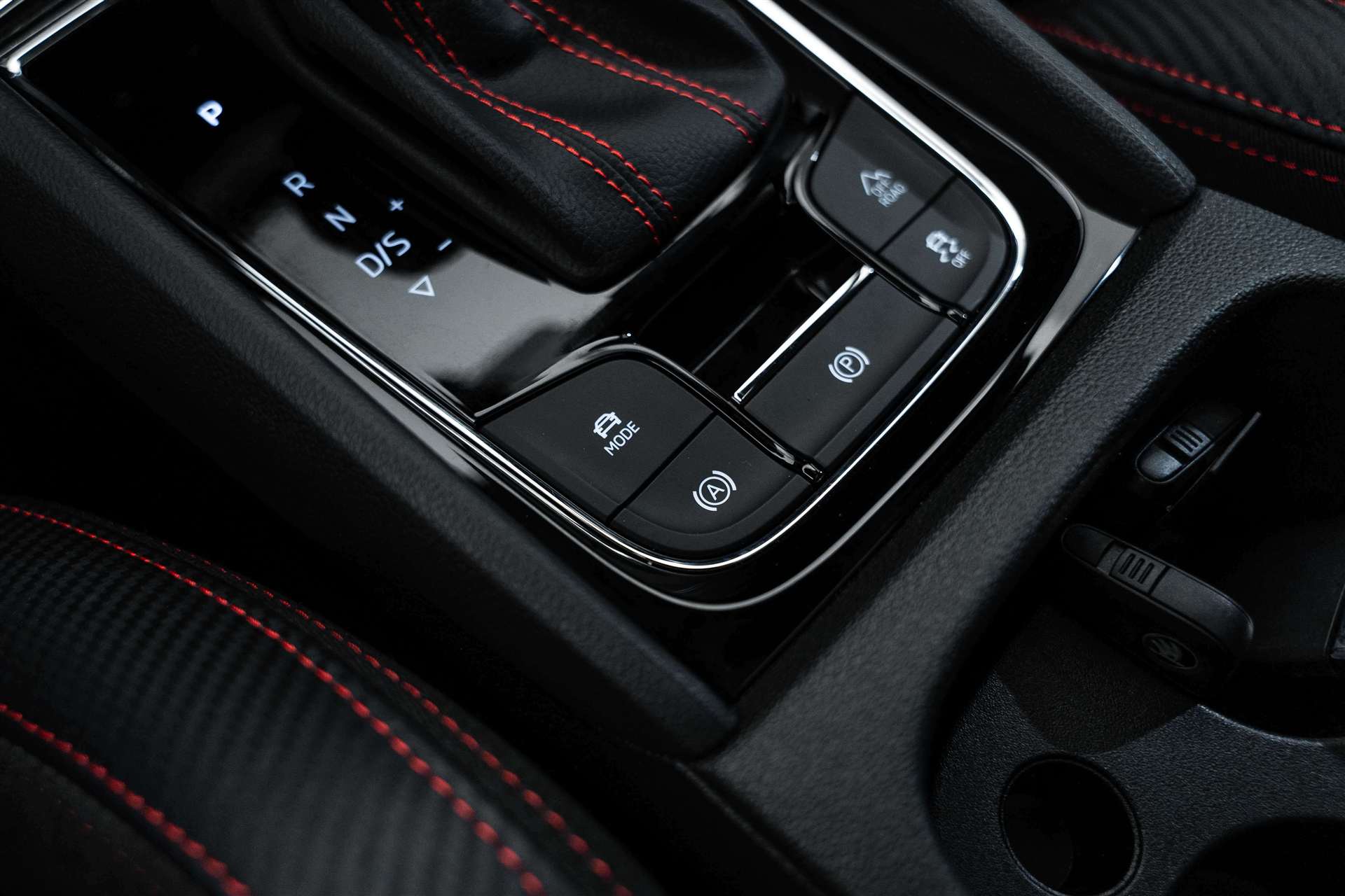 SKODA Kodiaq 2.0 Bi-TDI SCR RS 4x4 DSG 240PS-image-31