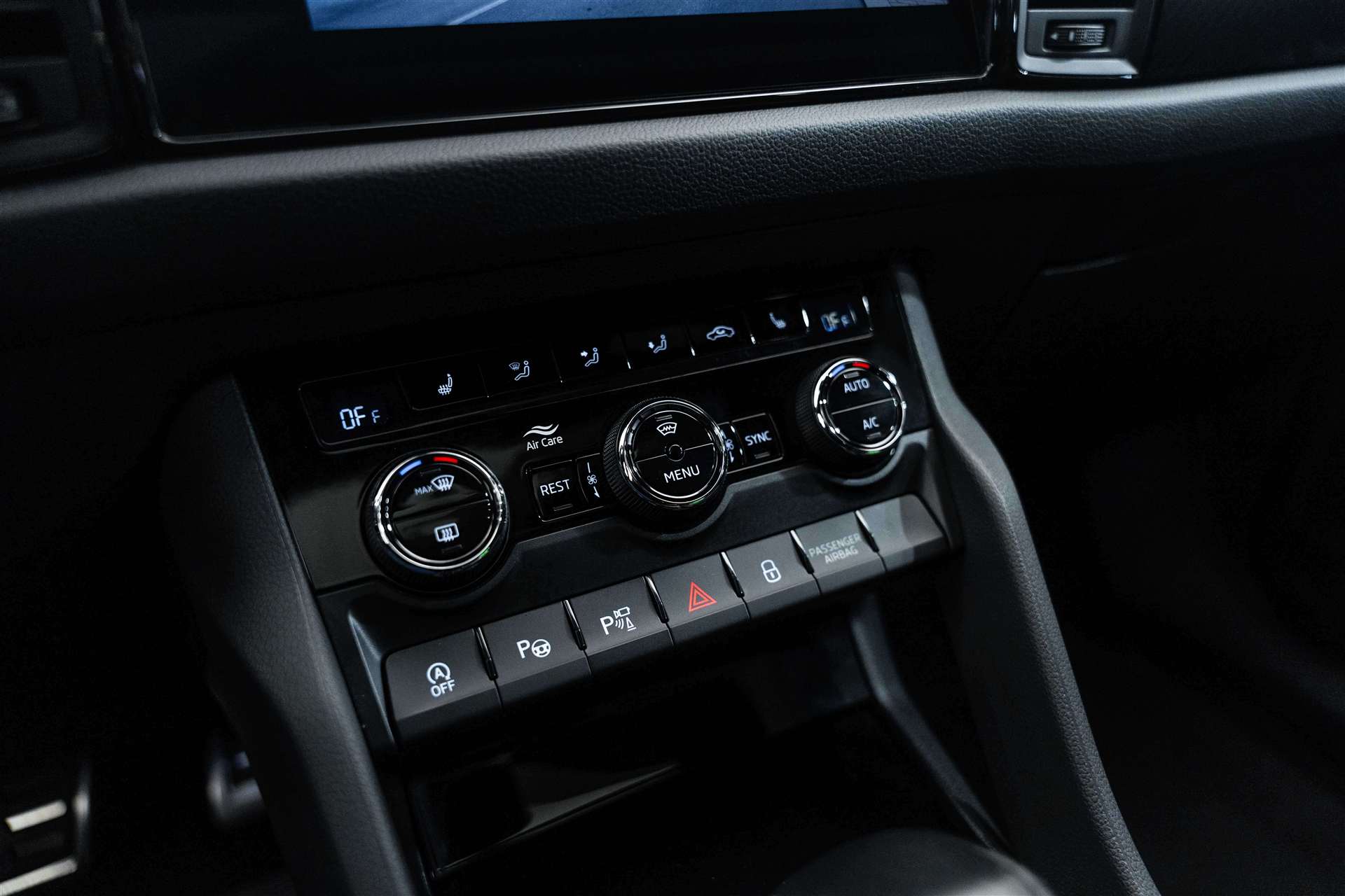 SKODA Kodiaq 2.0 Bi-TDI SCR RS 4x4 DSG 240PS-image-29