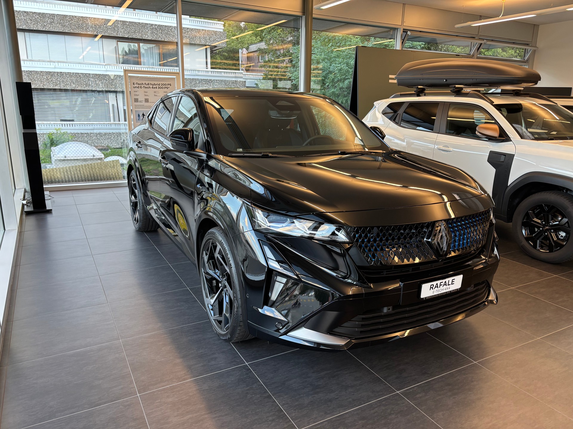 RENAULT Rafale 1.2 E-Tech Plug-in Hybrid 300 4x4 Atelier Alpine-image-1