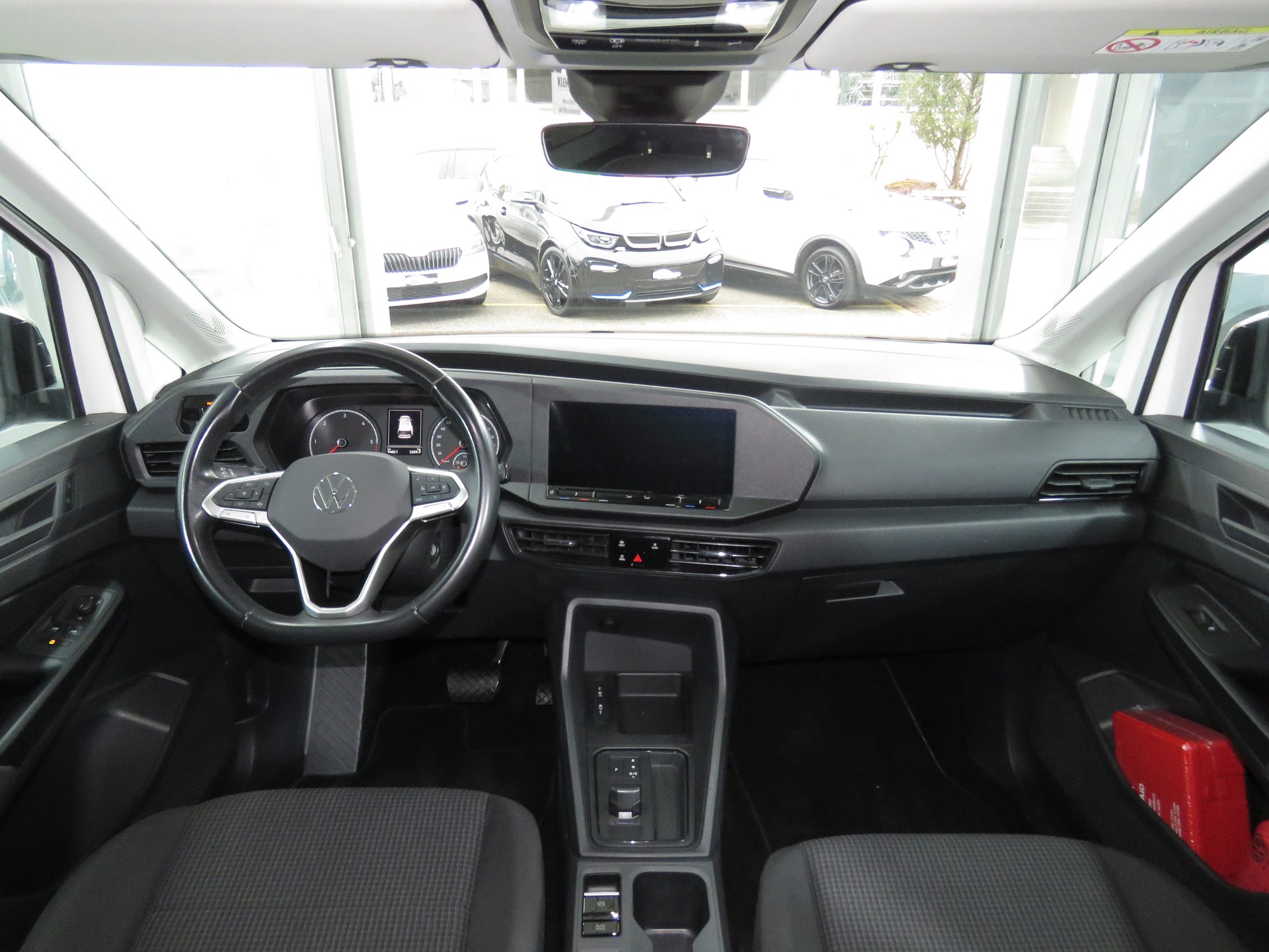 VW Caddy 2.0 TDI Liberty DSG-image-12
