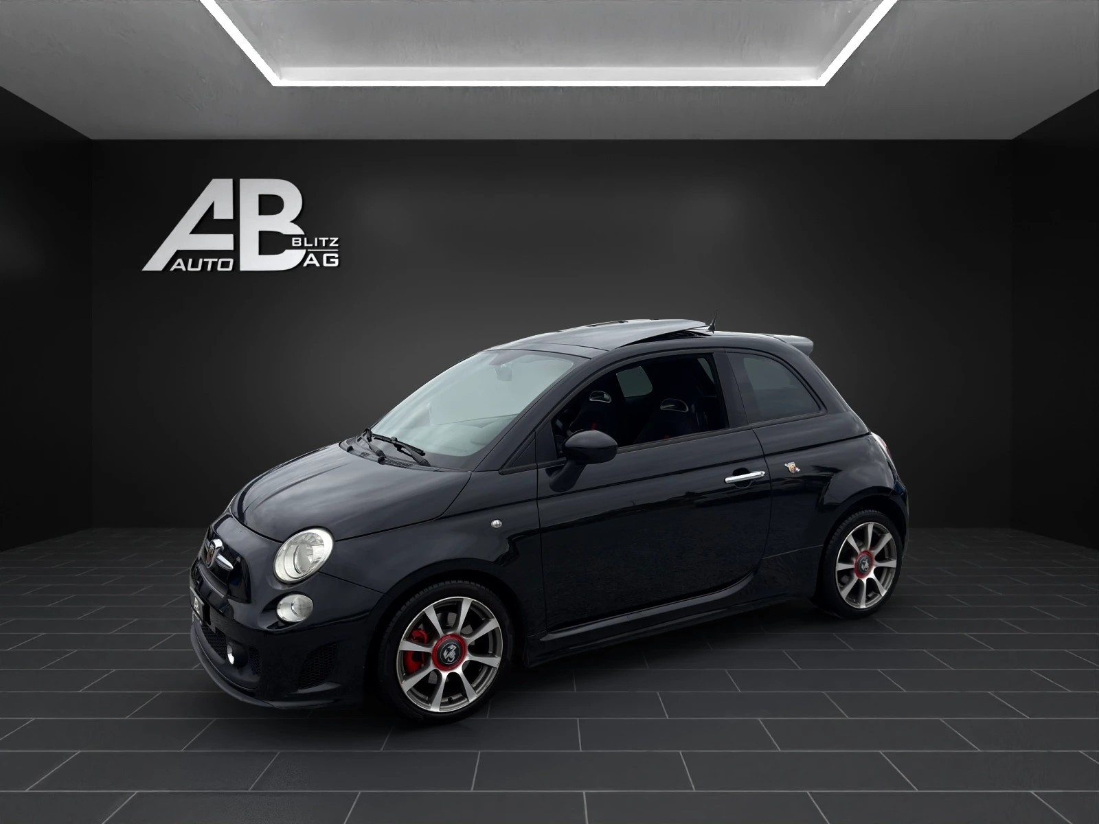 FIAT 500 1.4 16V Turbo Abarth-image-1