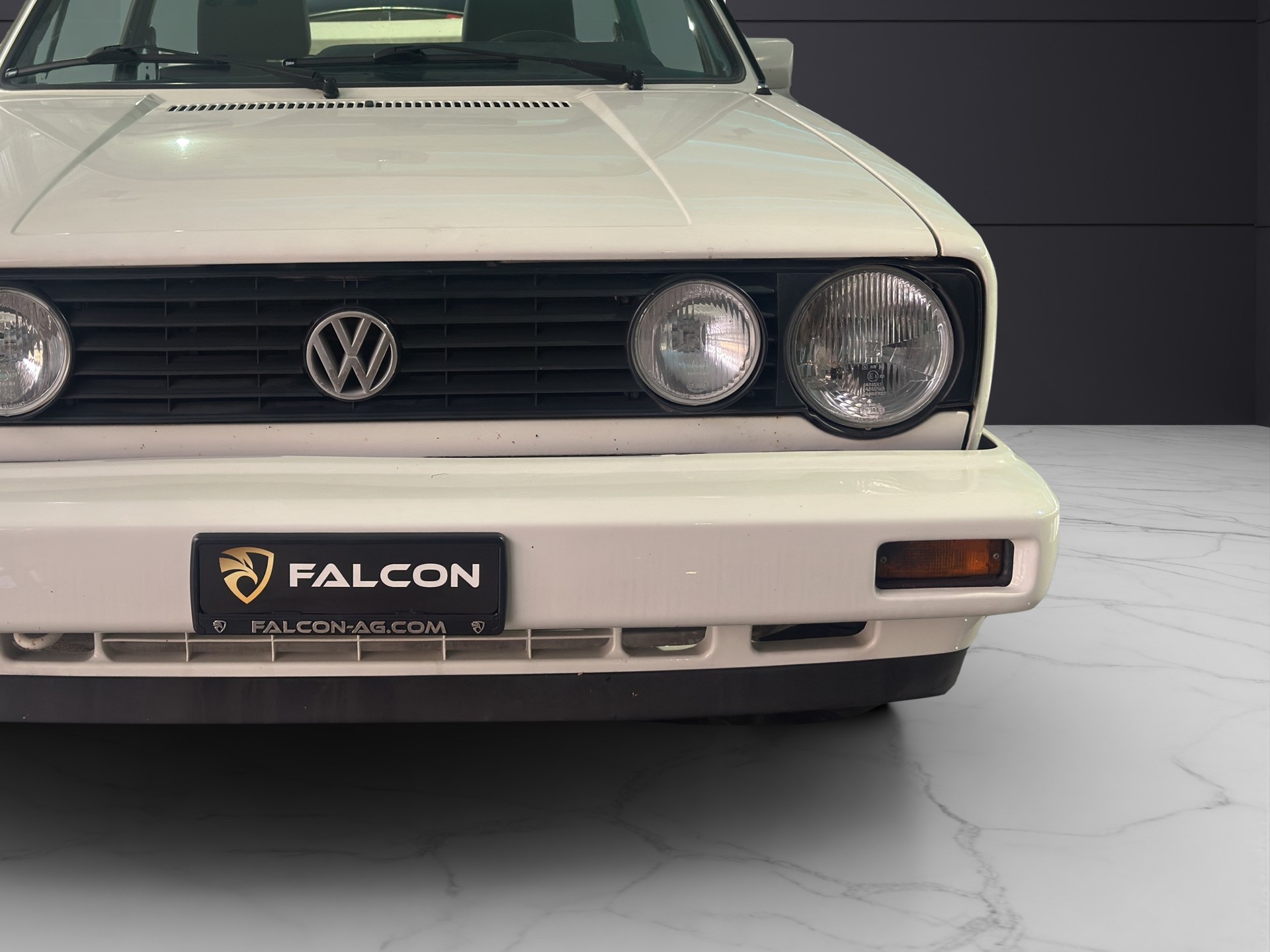 VW Golf Cabrio Special White Edition-image-10