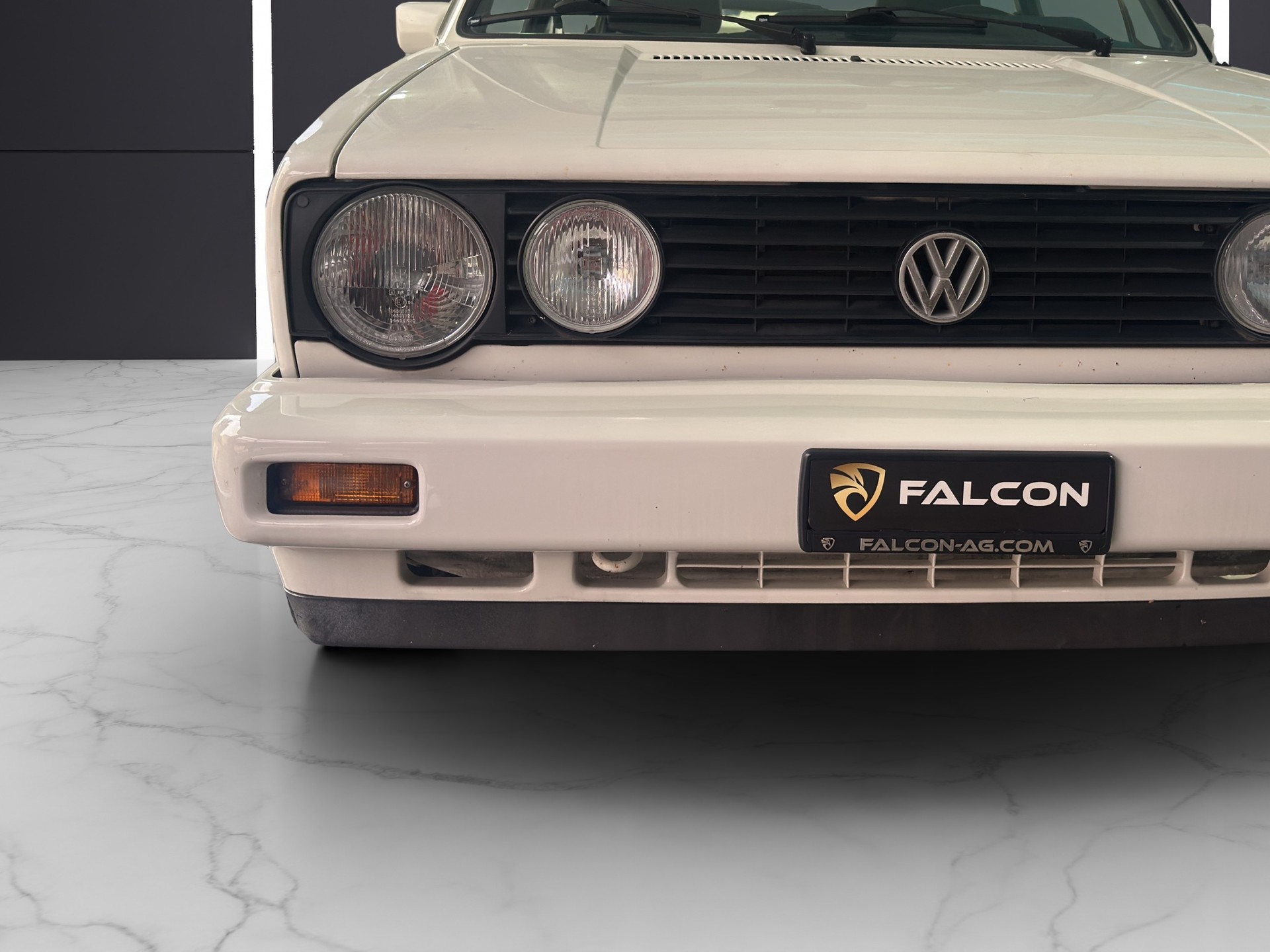 VW Golf Cabrio Special White Edition-image-9