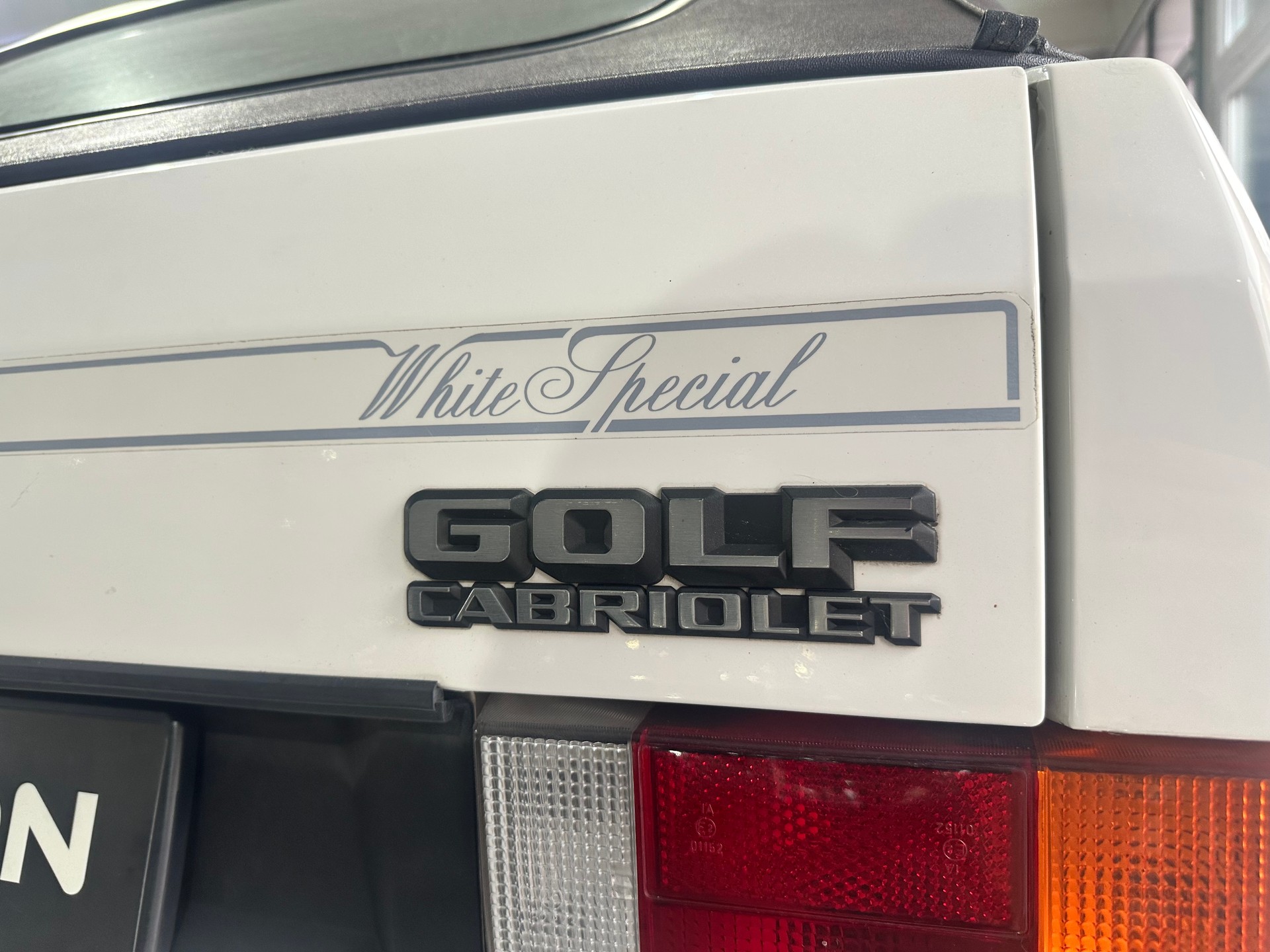 VW Golf Cabrio Special White Edition-image-61