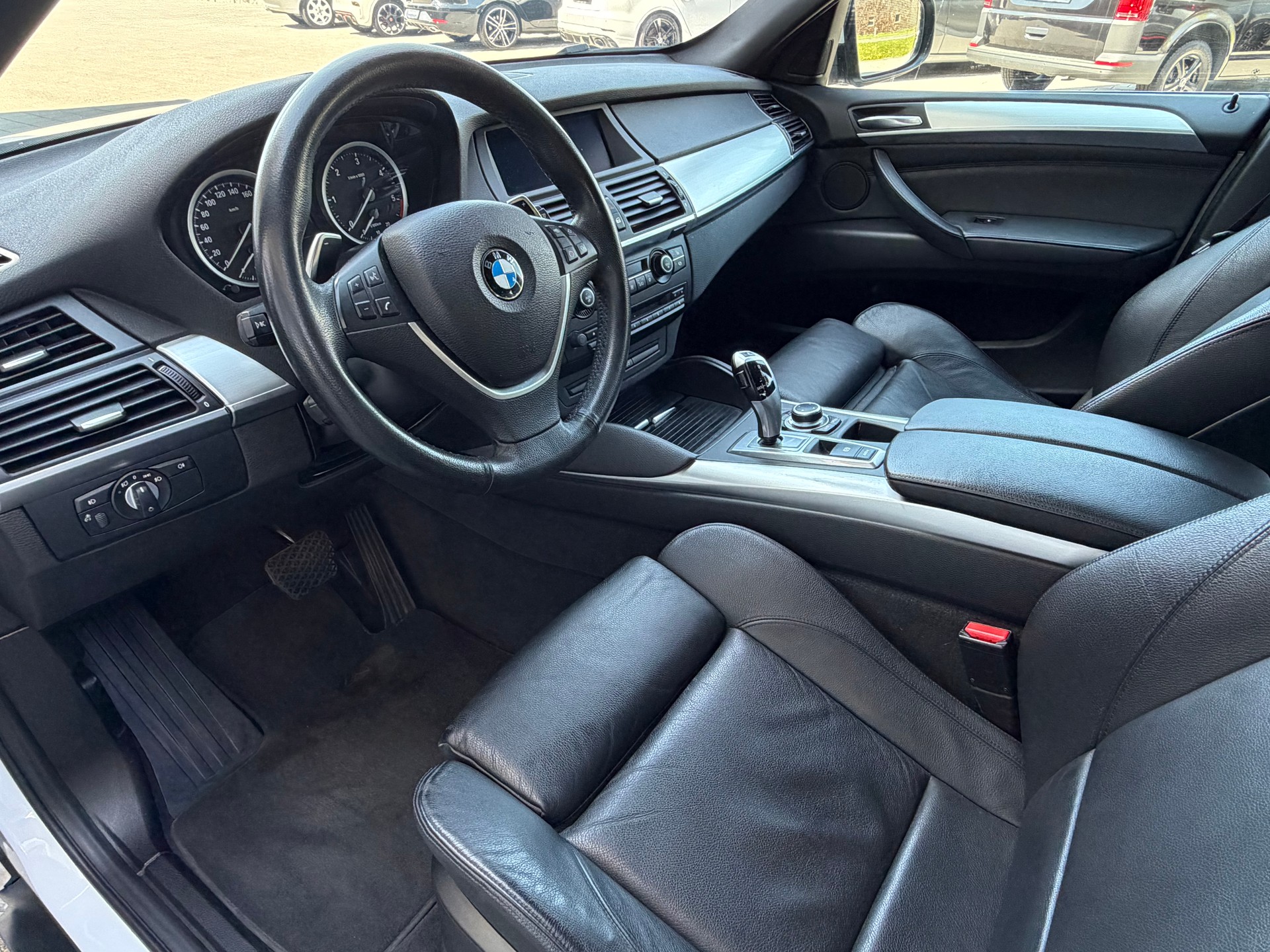 BMW X6 xDrive 40d Steptronic-image-12